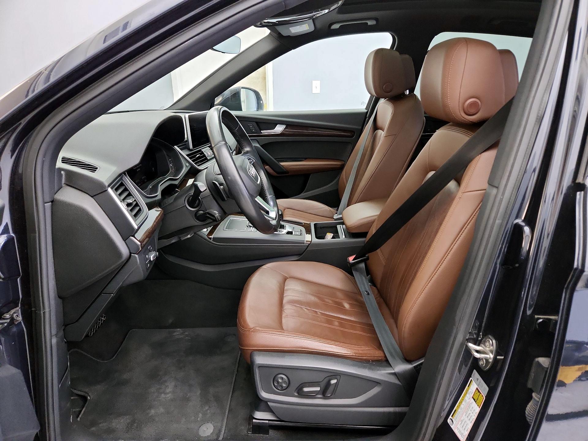 Thumbnail: 2019 Audi Q5 - 11