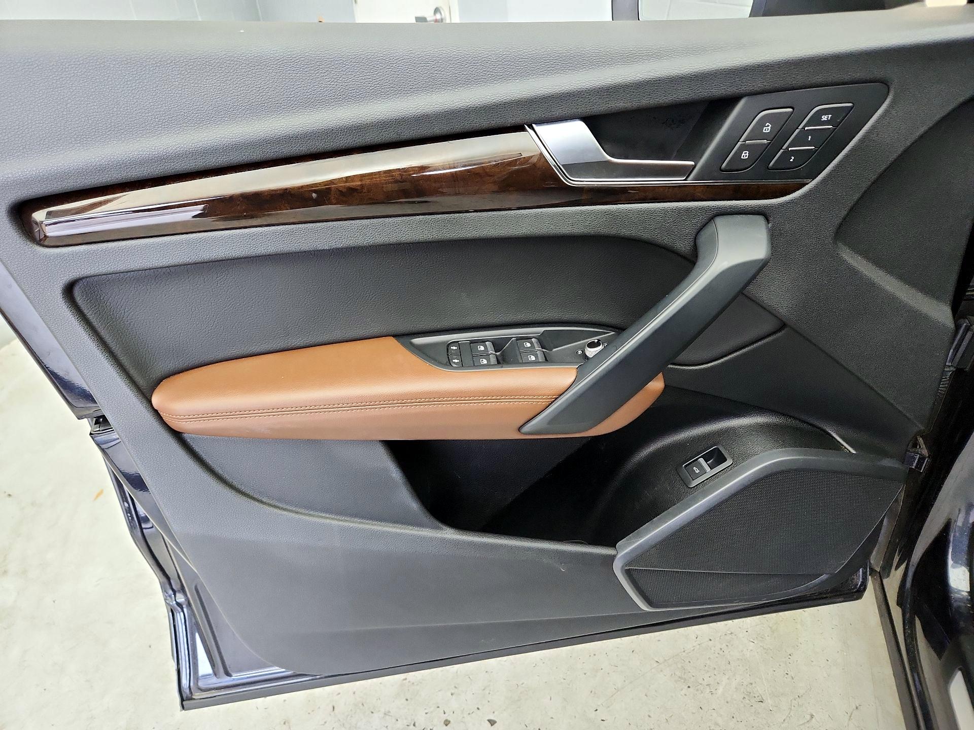 Thumbnail: 2019 Audi Q5 - 12