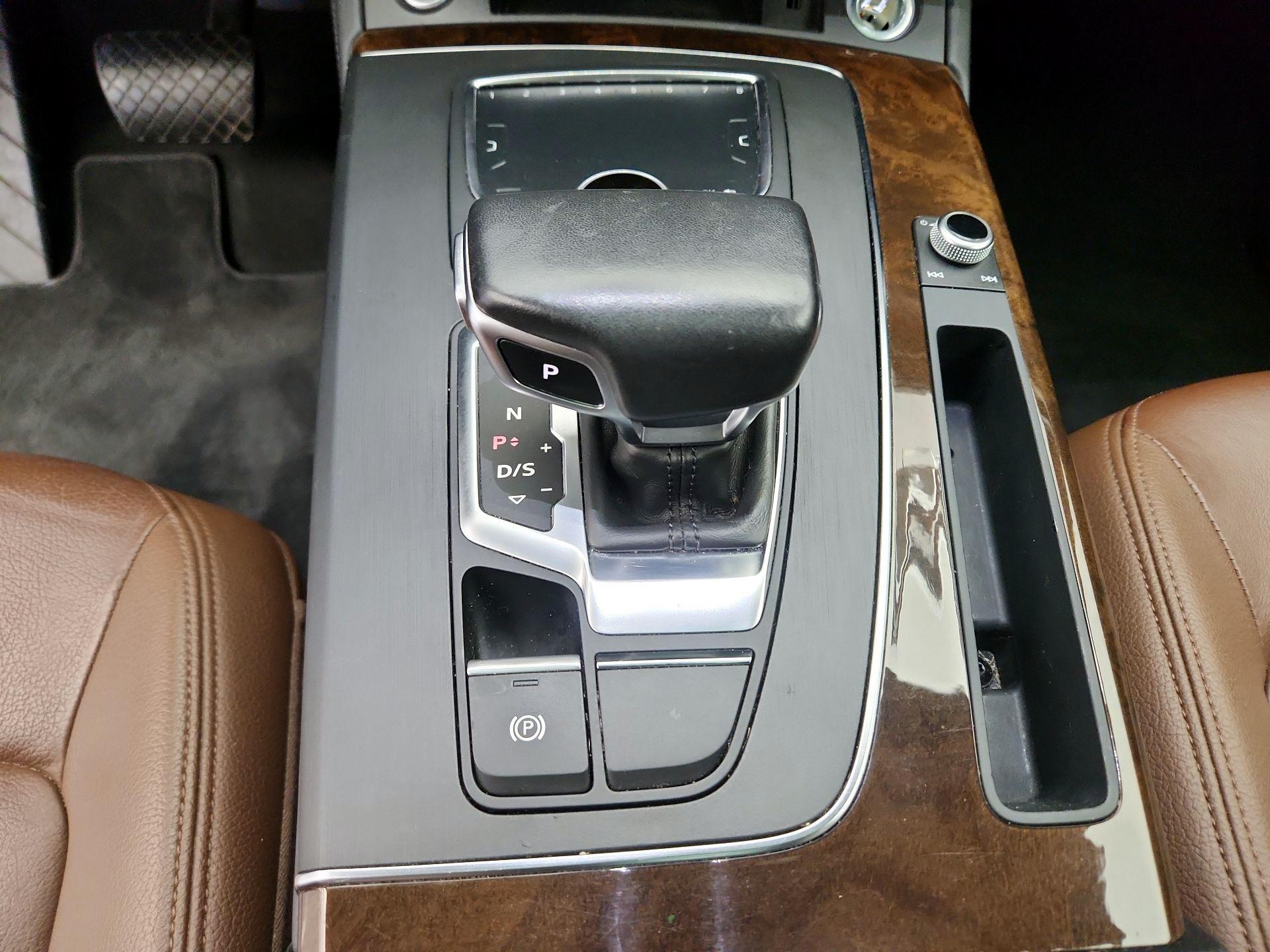 Thumbnail: 2019 Audi Q5 - 18