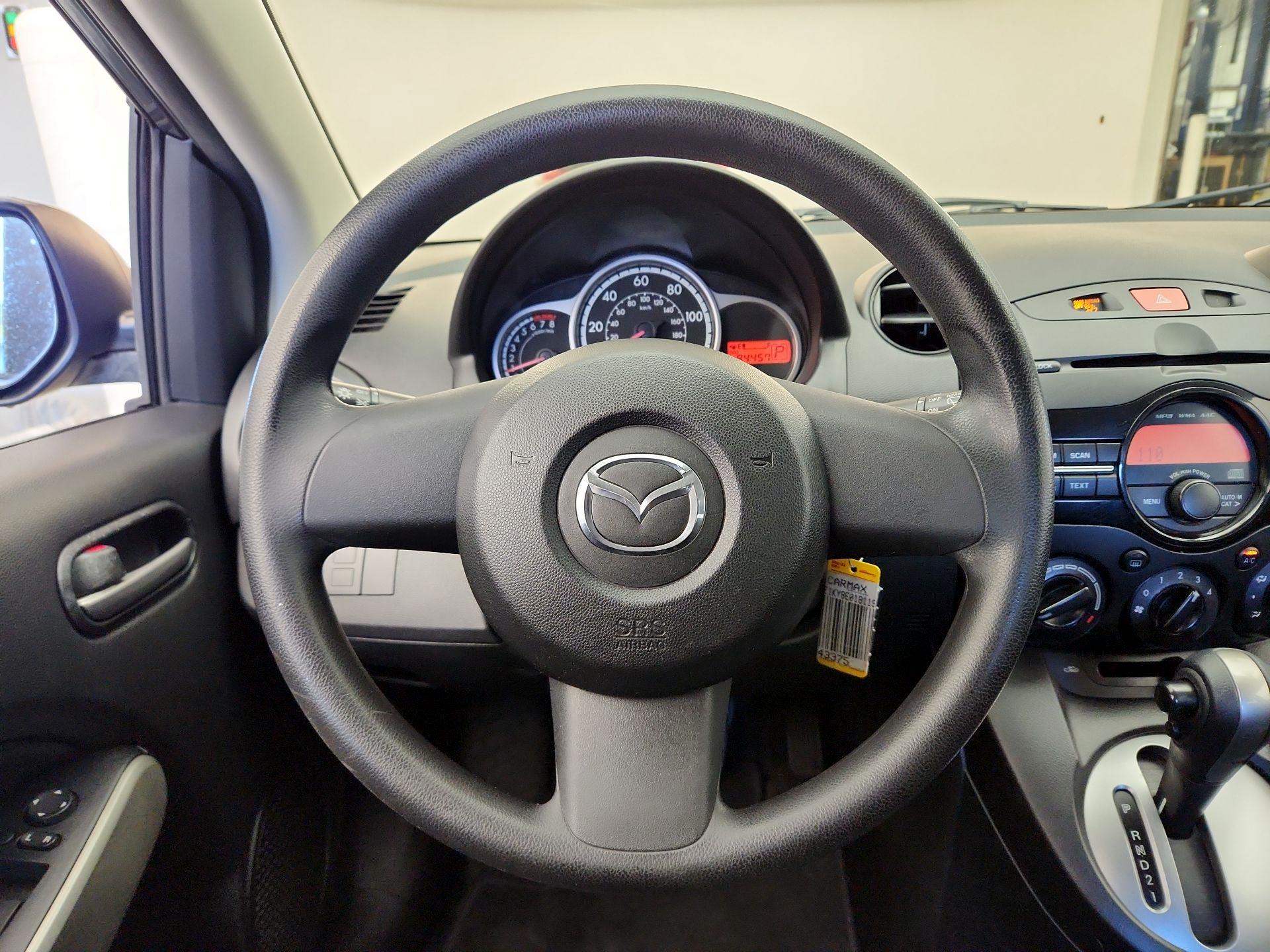 Thumbnail: 2014 Mazda Mazda2 - 10