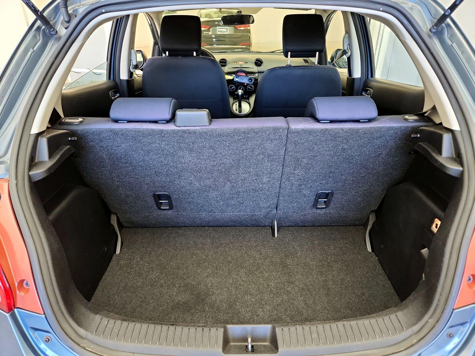 Thumbnail: 2014 Mazda Mazda2 - 19