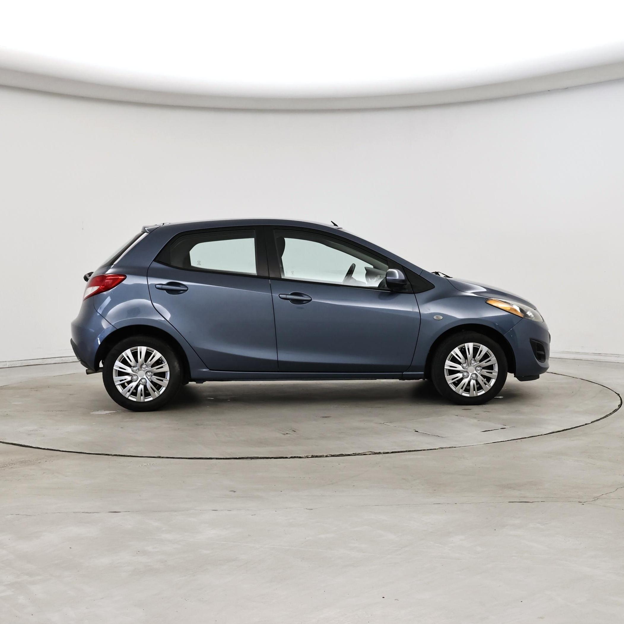 Thumbnail: 2014 Mazda Mazda2 - 7