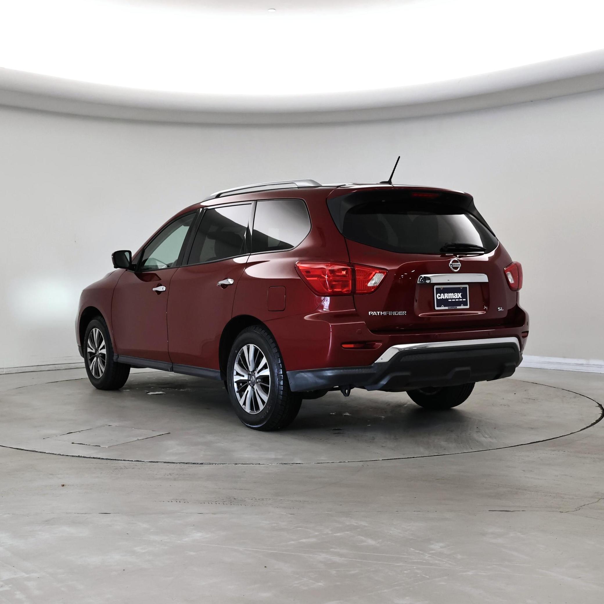 Thumbnail: 2018 Nissan Pathfinder - 2