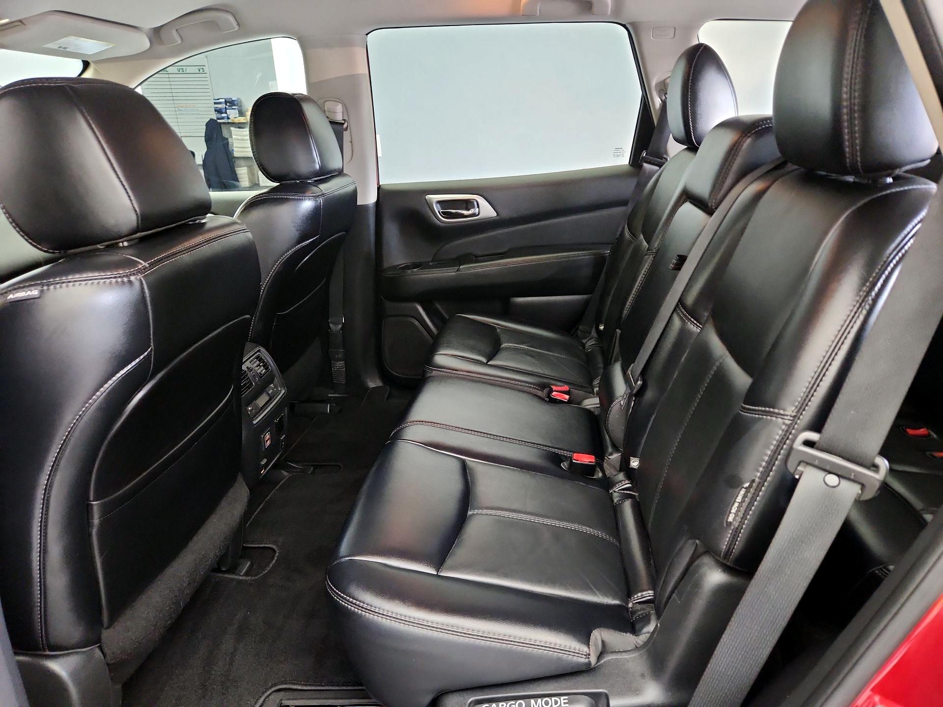 Thumbnail: 2018 Nissan Pathfinder - 20