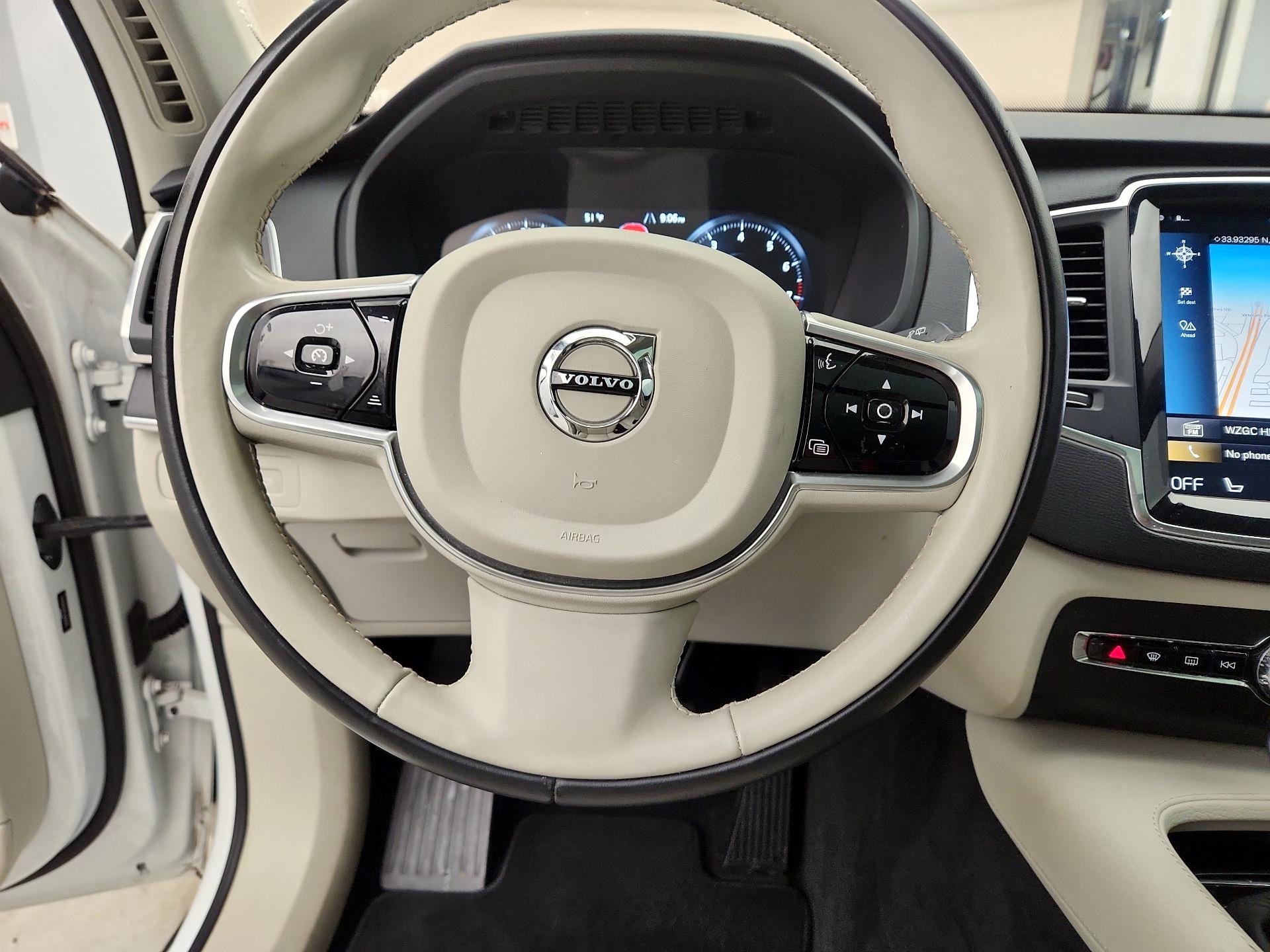 Thumbnail: 2020 Volvo XC90 - 10