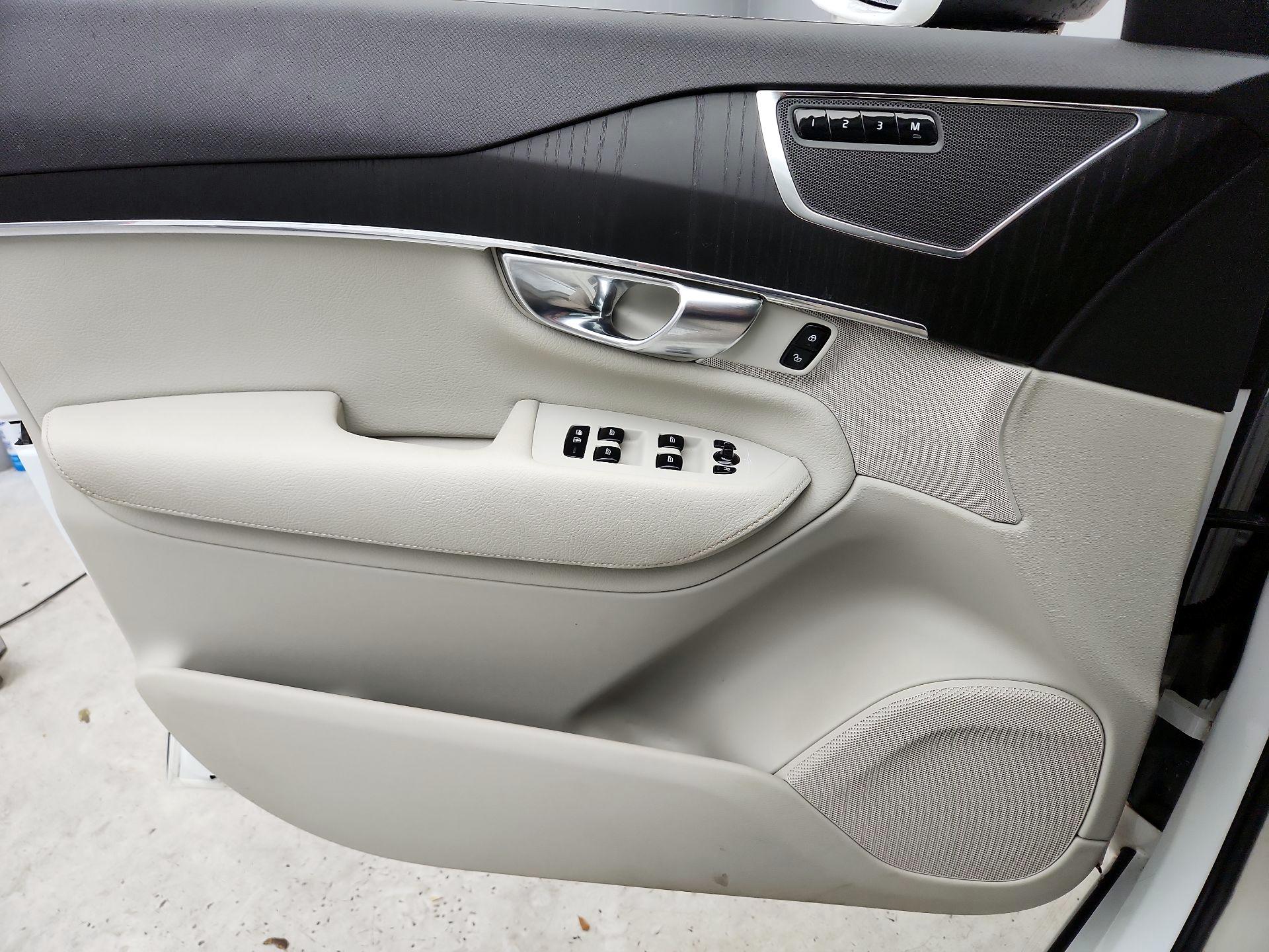 Thumbnail: 2020 Volvo XC90 - 12