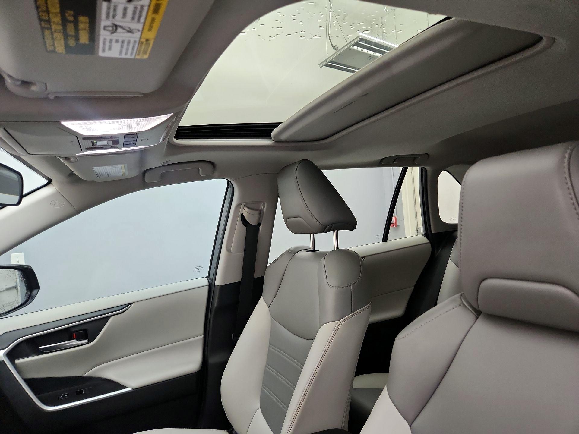 Thumbnail: 2023 Toyota RAV4 - 19