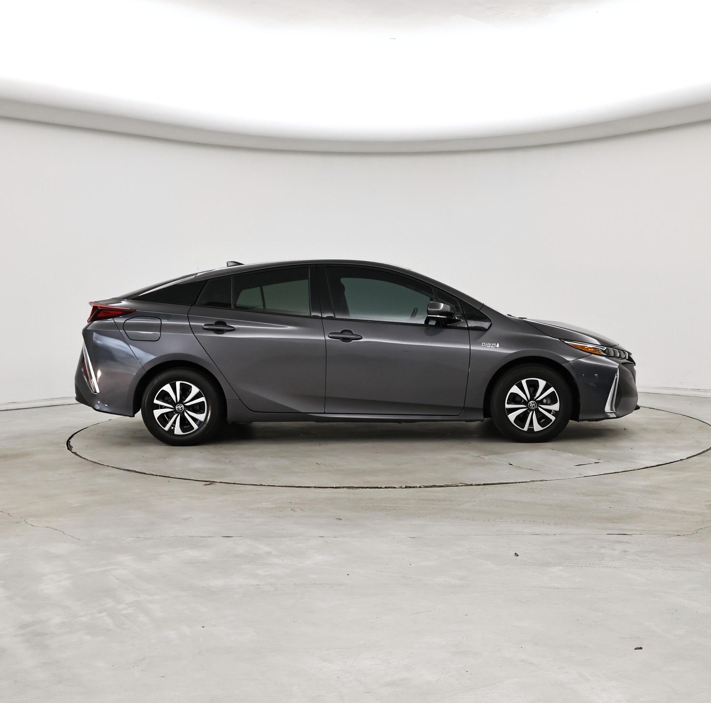 Thumbnail: 2018 Toyota Prius Prime - 7