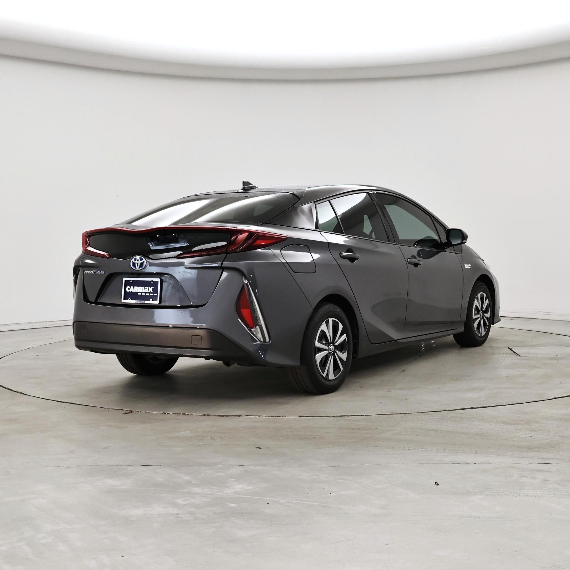 Thumbnail: 2018 Toyota Prius Prime - 8