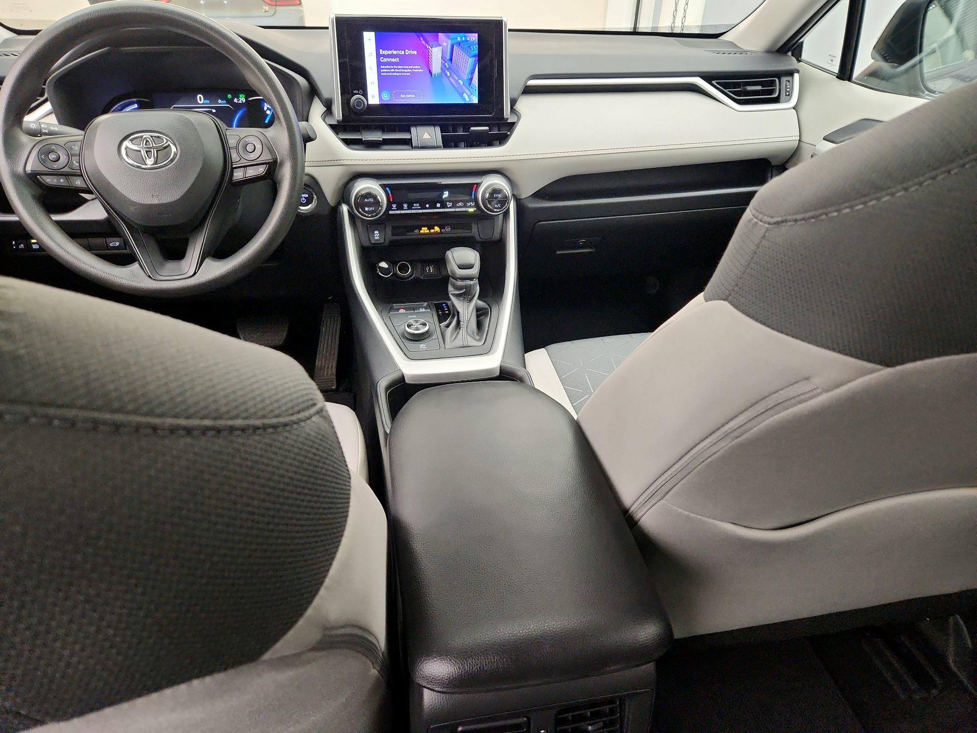 Thumbnail: 2024 Toyota RAV4 - 9