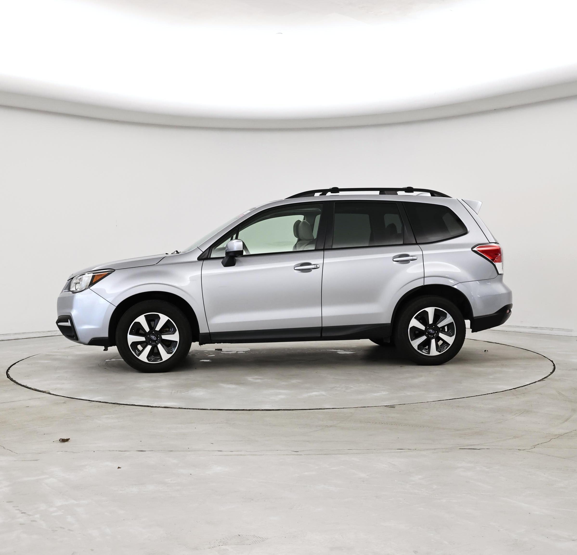 Thumbnail: 2018 Subaru Forester - 3