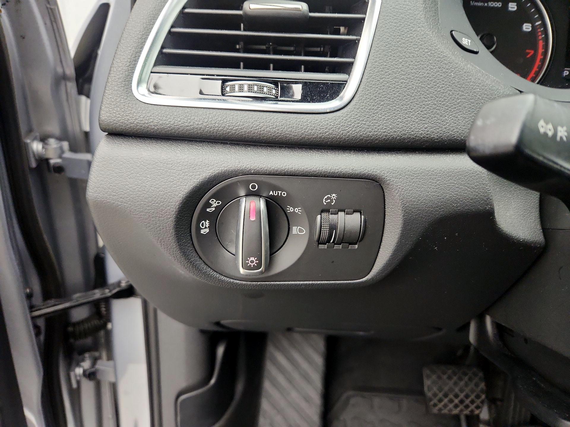 Thumbnail: 2016 Audi Q3 - 13