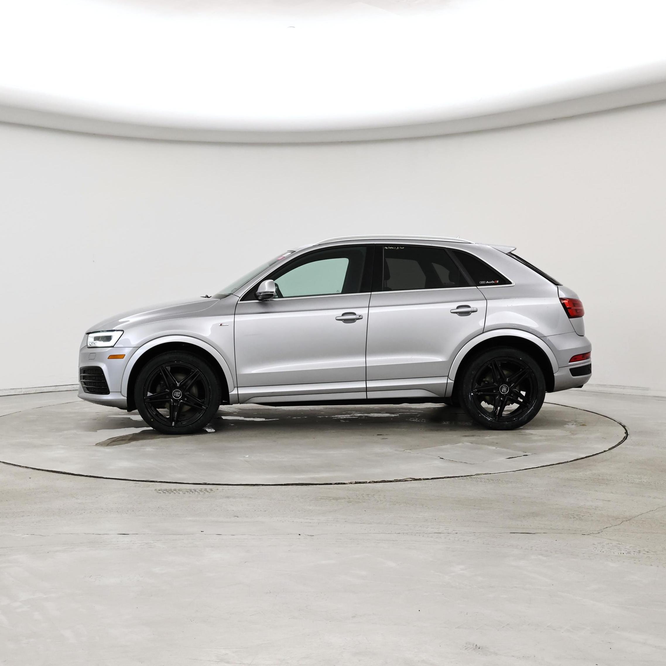 Thumbnail: 2016 Audi Q3 - 3