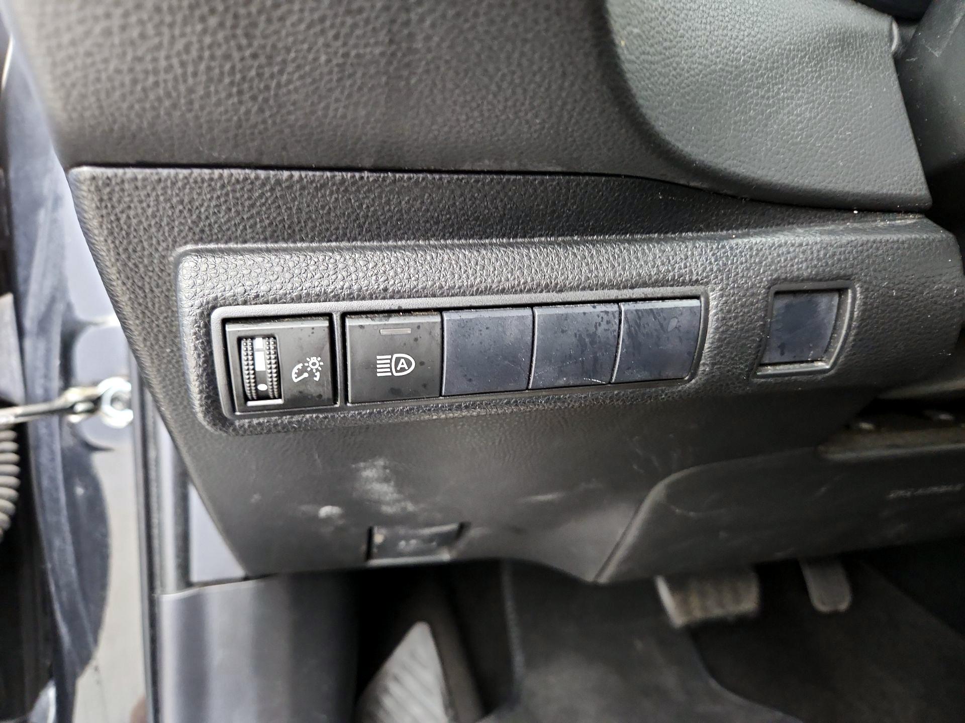 Thumbnail: 2020 Toyota Corolla - 13