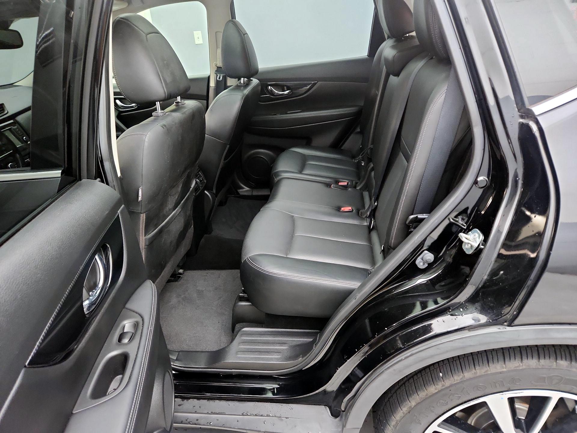 Thumbnail: 2018 Nissan Rogue - 20