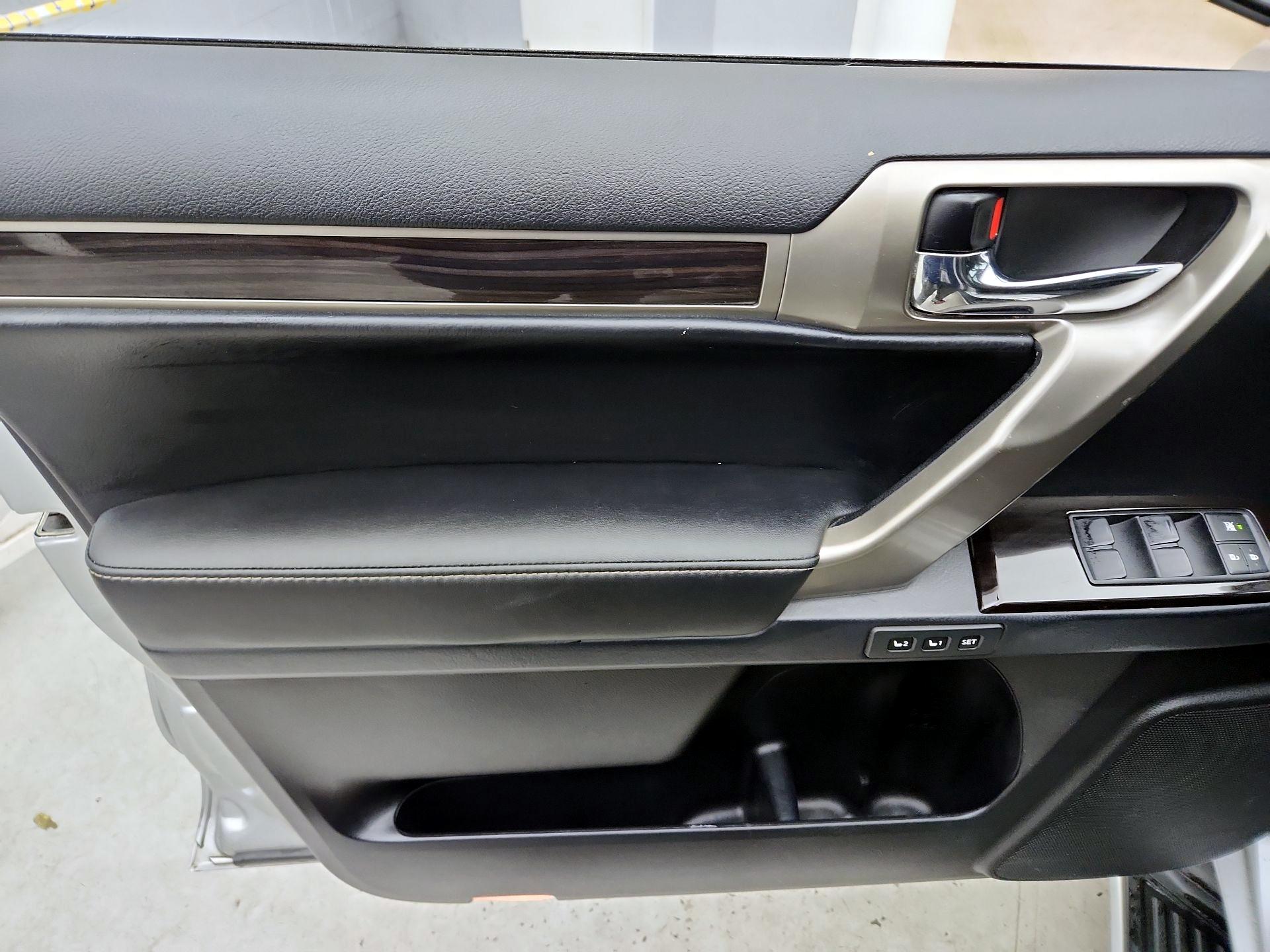 Thumbnail: 2014 Lexus GX - 12