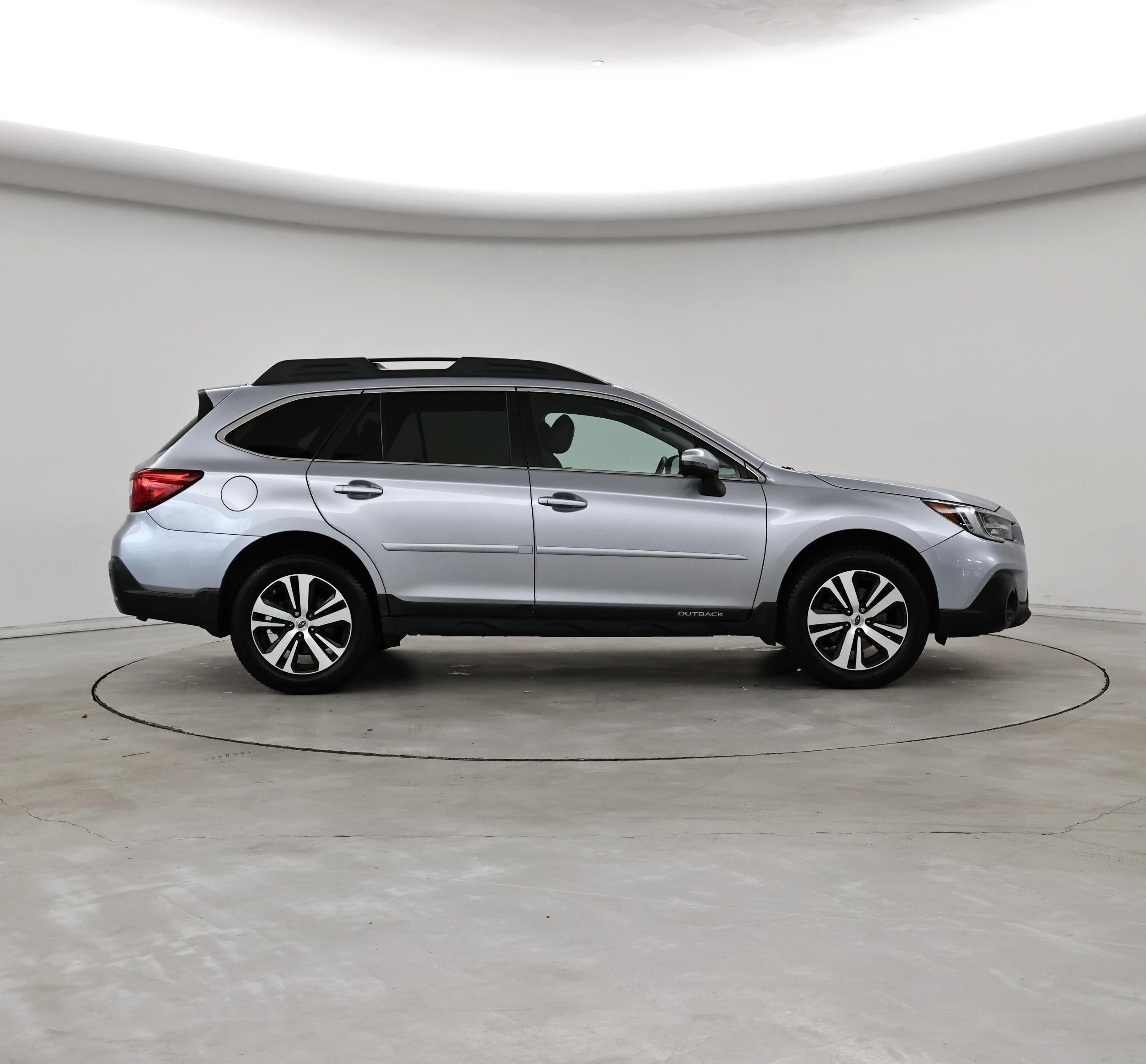 Thumbnail: 2018 Subaru Outback - 7