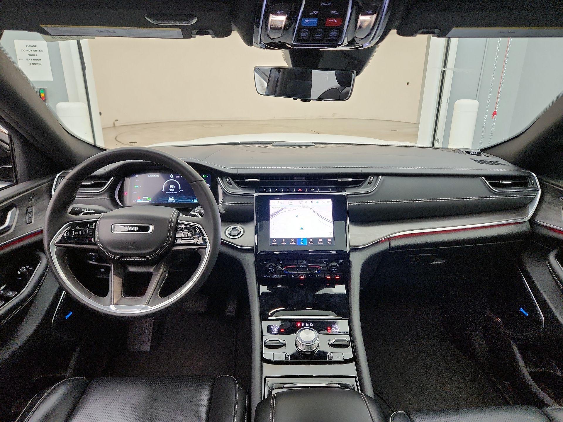 Thumbnail: 2023 Jeep Grand Cherokee - 9