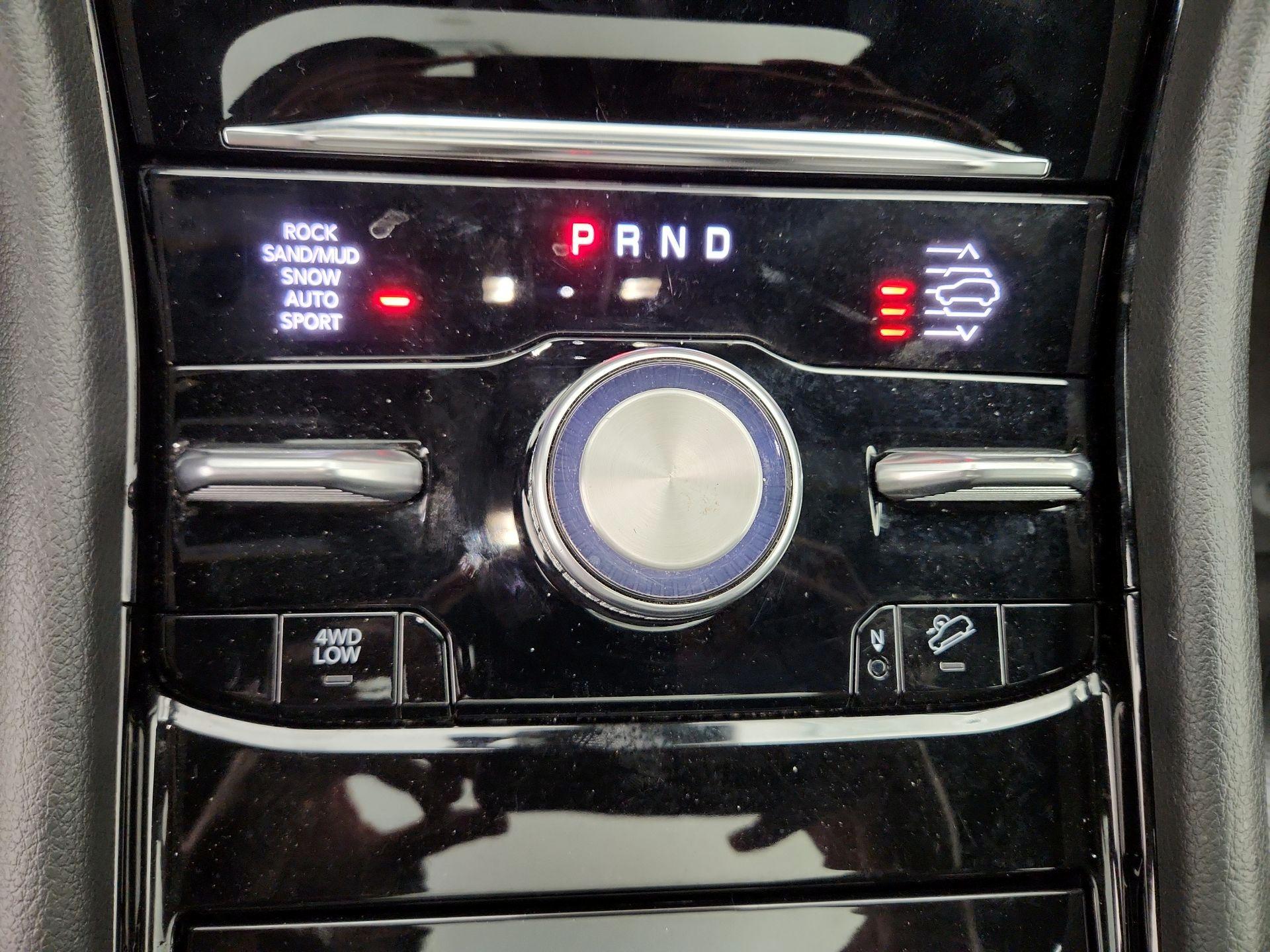 Thumbnail: 2023 Jeep Grand Cherokee - 18