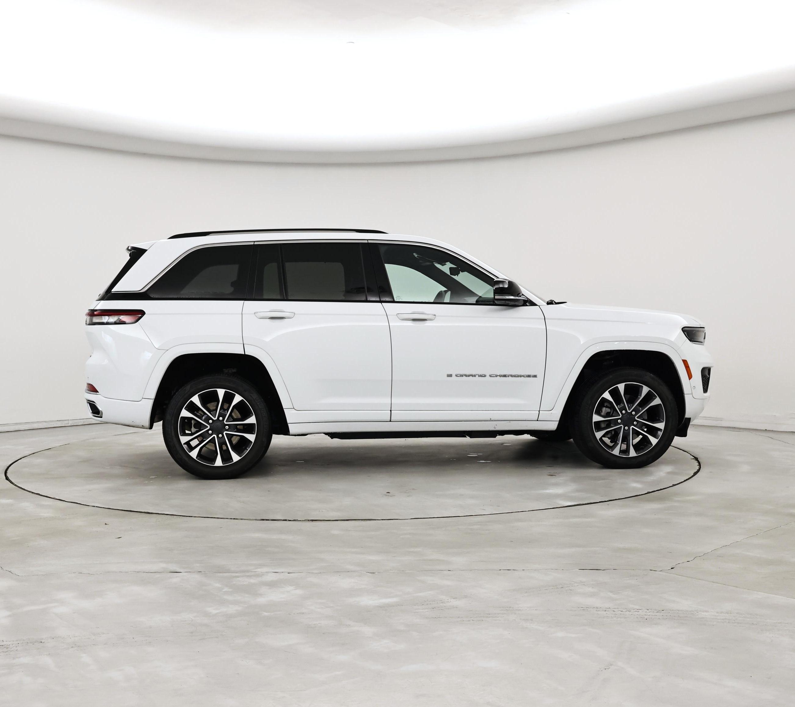 Thumbnail: 2023 Jeep Grand Cherokee - 7