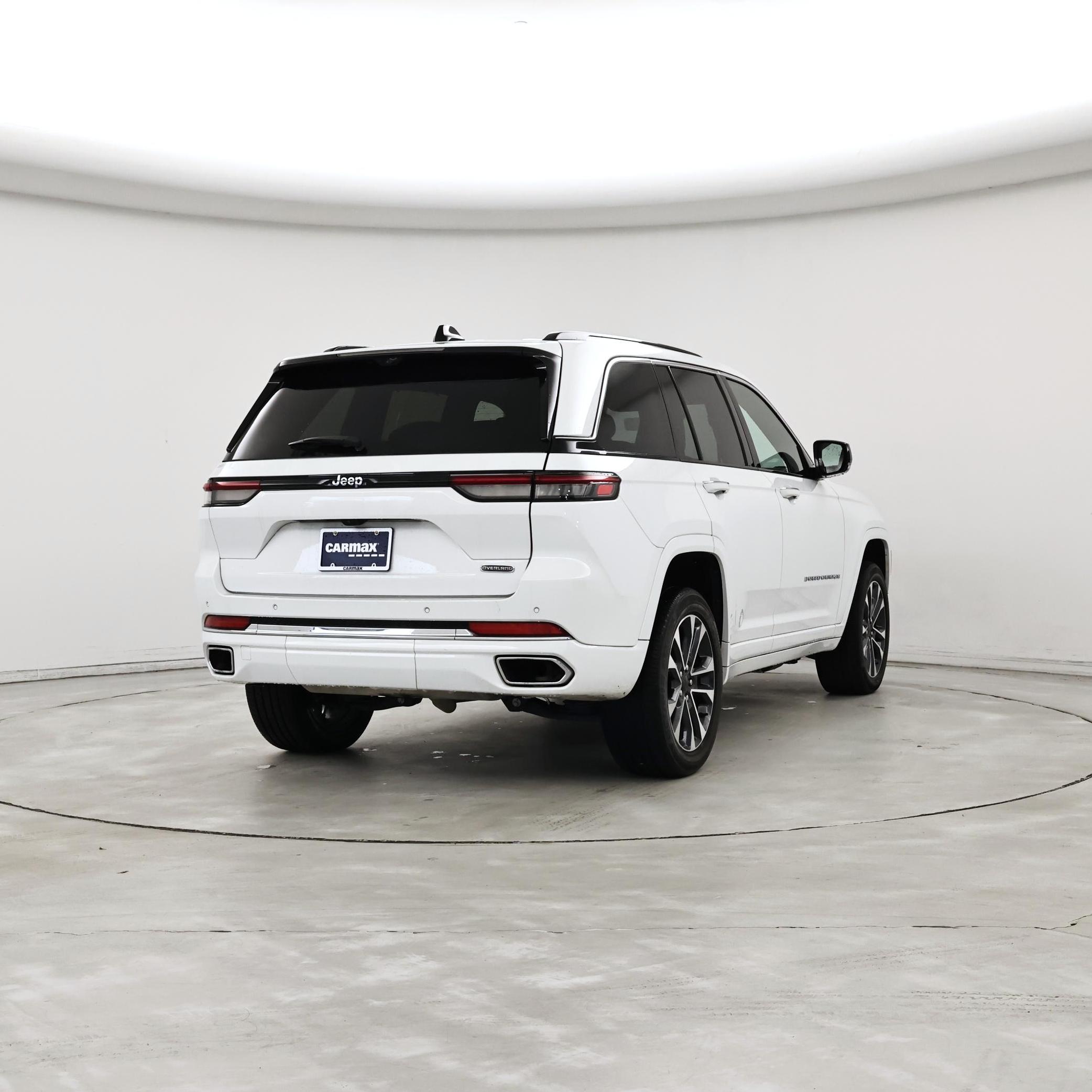 Thumbnail: 2023 Jeep Grand Cherokee - 8