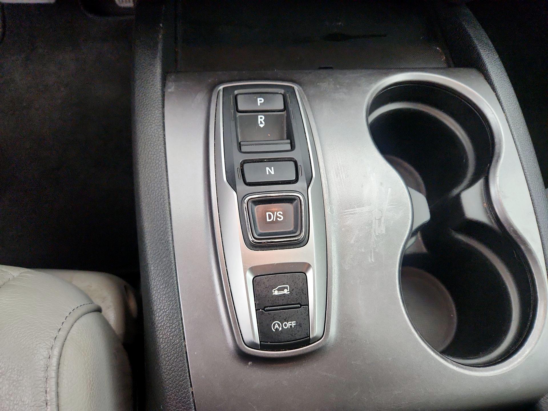 Thumbnail: 2019 Honda Passport - 17