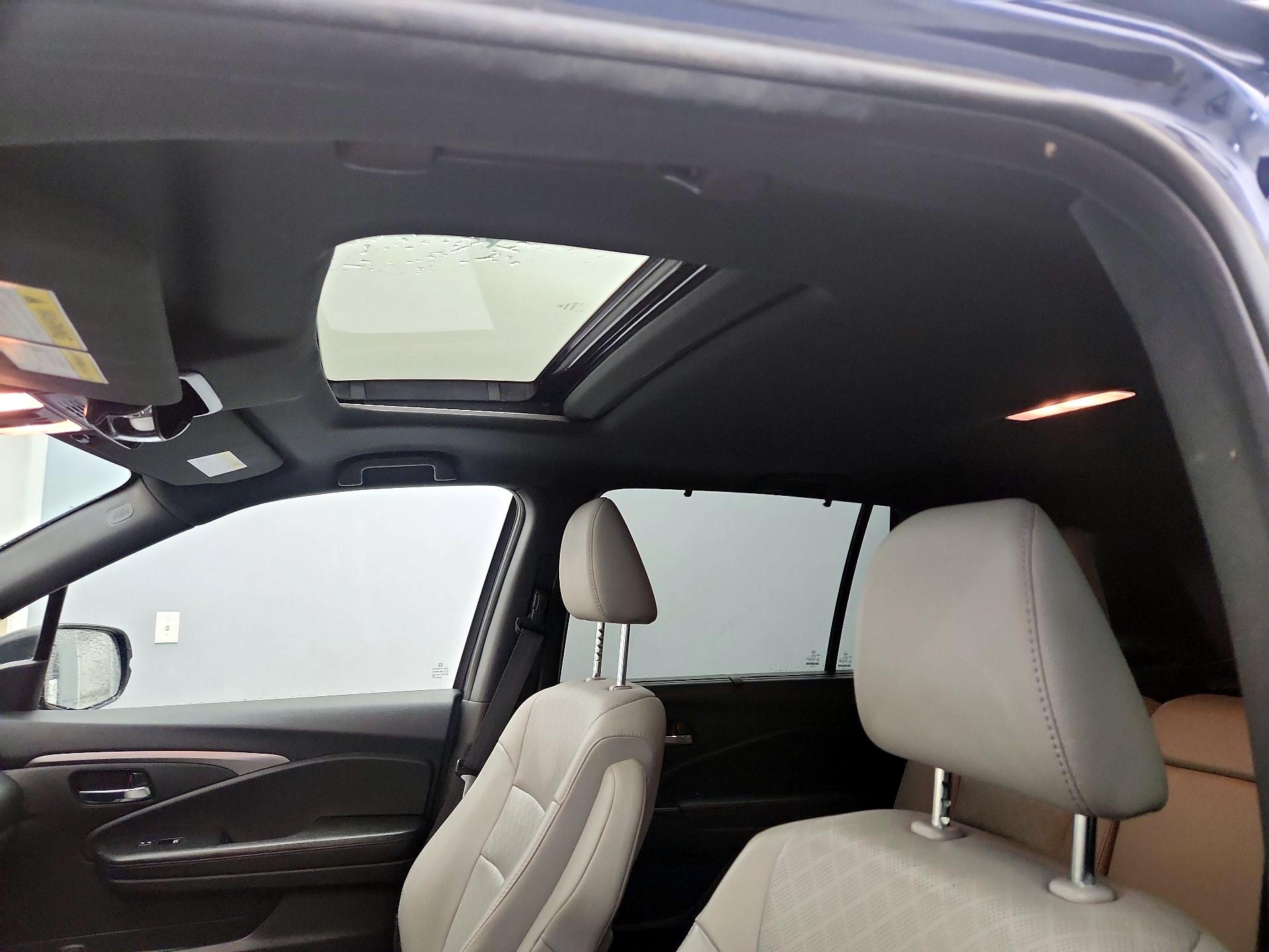 Thumbnail: 2019 Honda Passport - 19