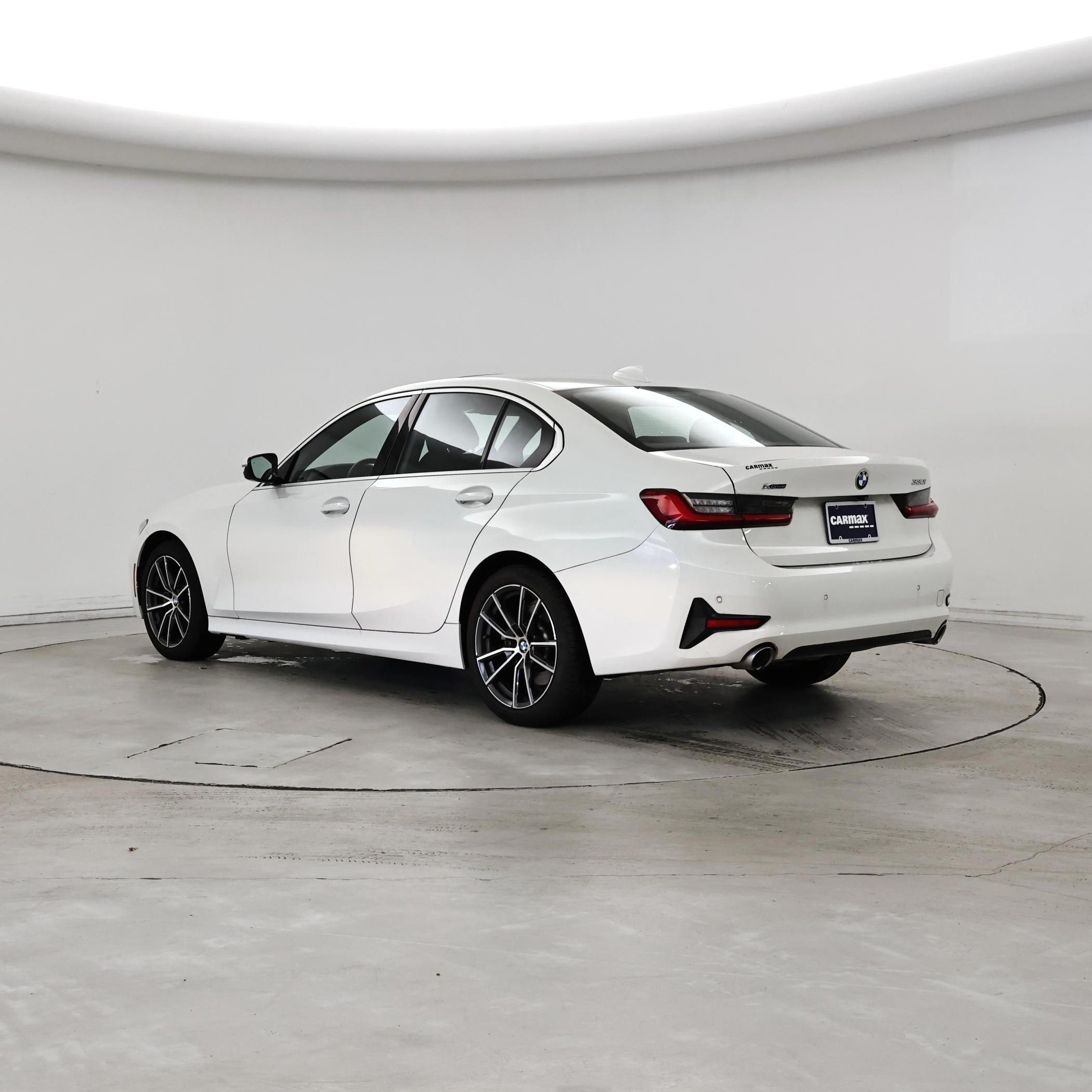 Thumbnail: 2019 BMW 3 Series - 2