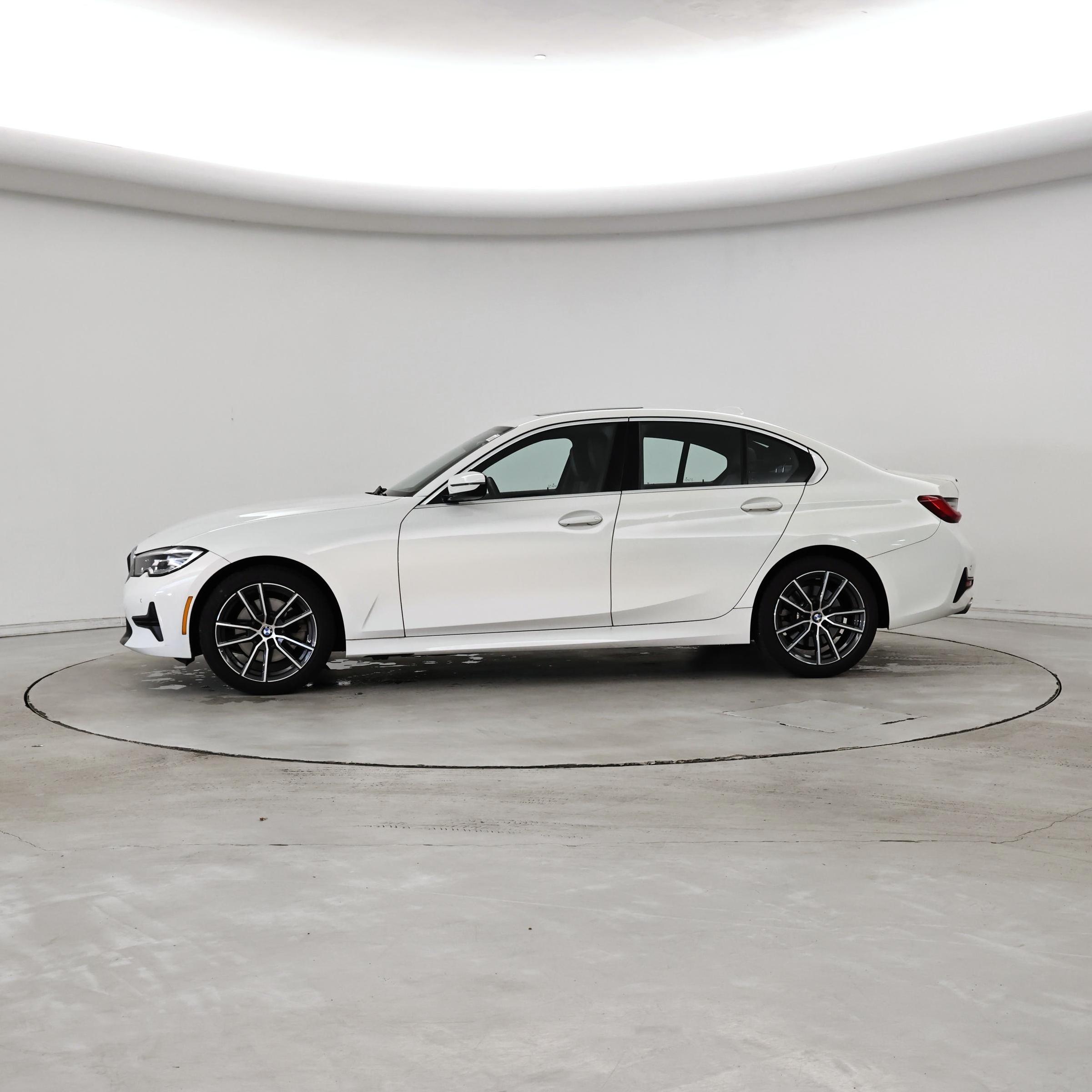 Thumbnail: 2019 BMW 3 Series - 3