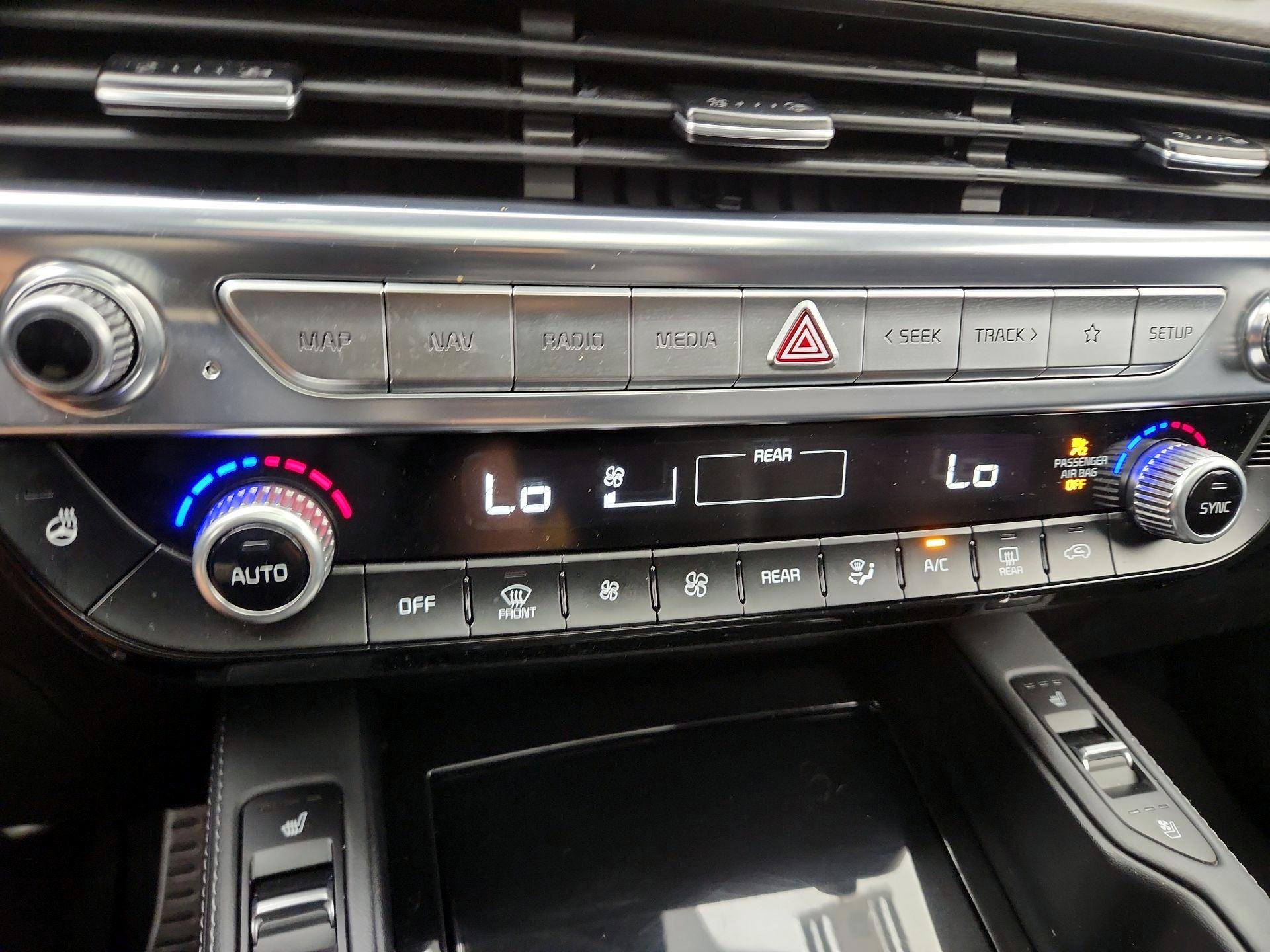 Thumbnail: 2022 Kia Telluride - 17