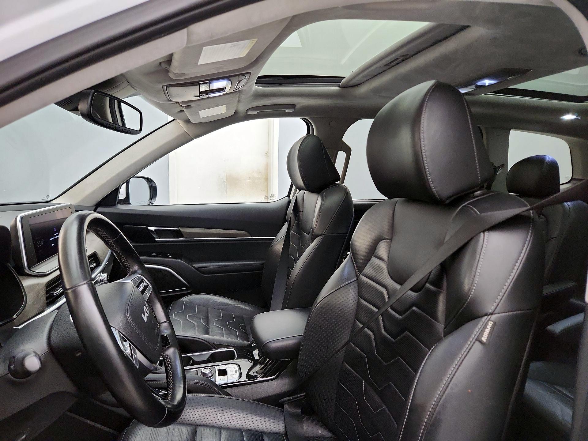 Thumbnail: 2022 Kia Telluride - 19