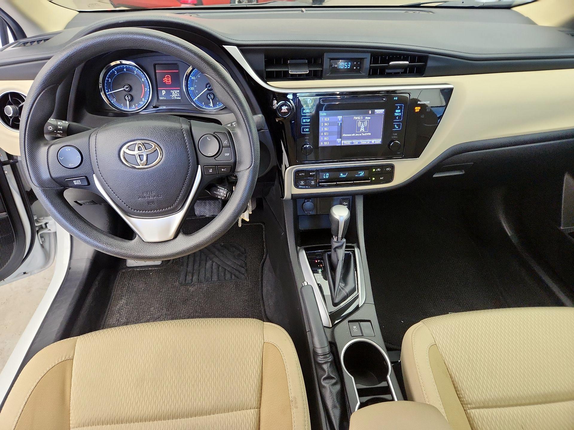Thumbnail: 2017 Toyota Corolla - 9