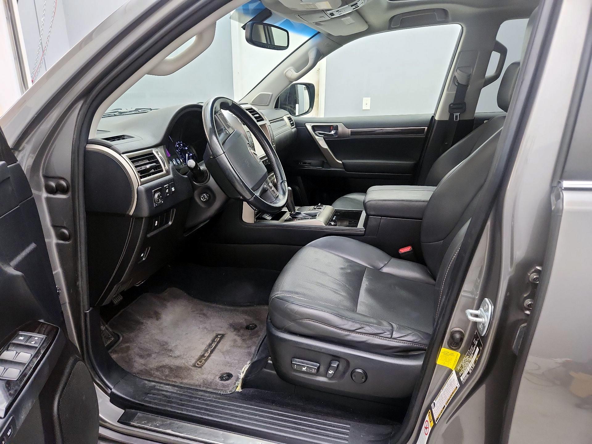 Thumbnail: 2014 Lexus GX - 11