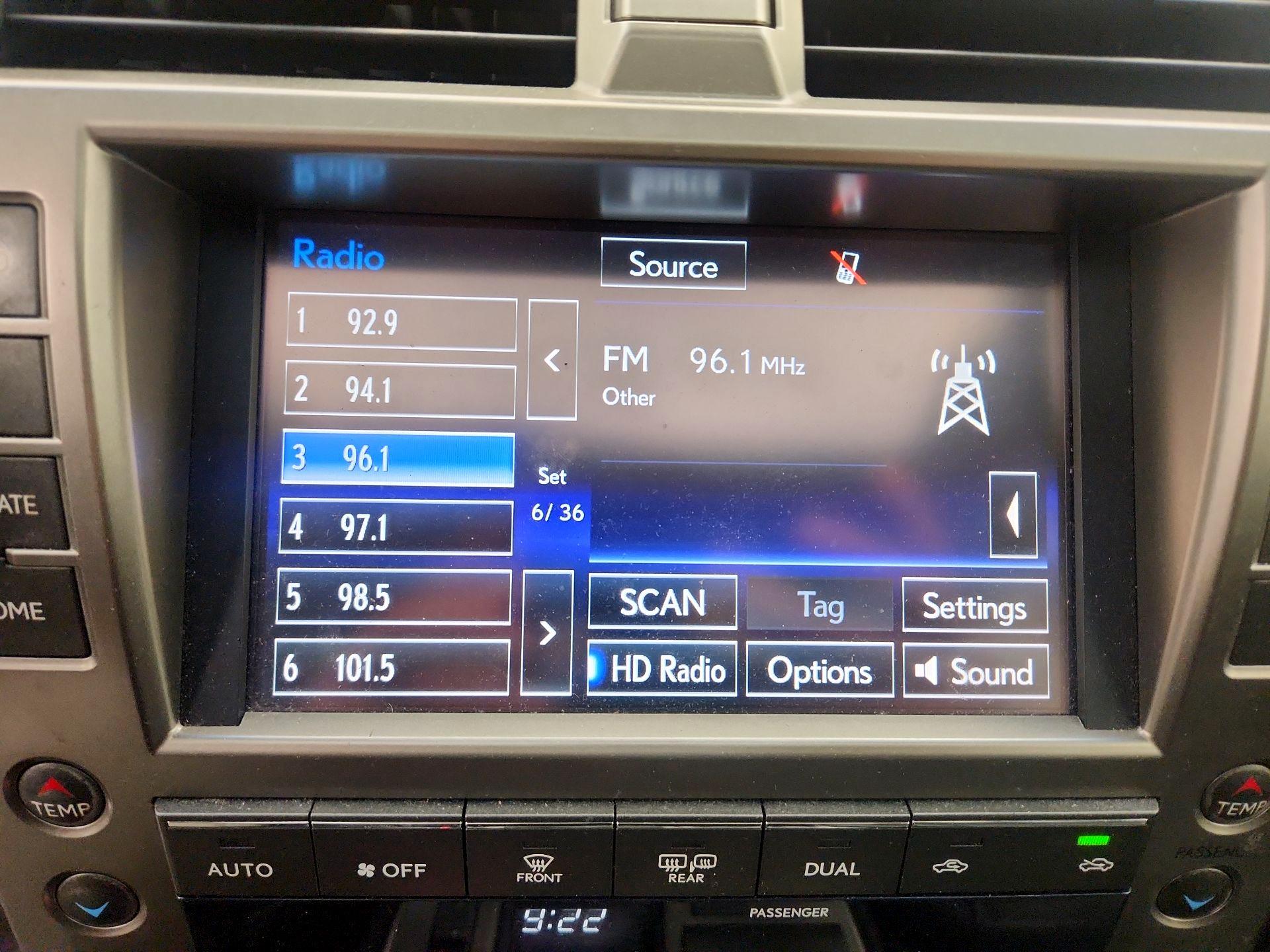 Thumbnail: 2014 Lexus GX - 16