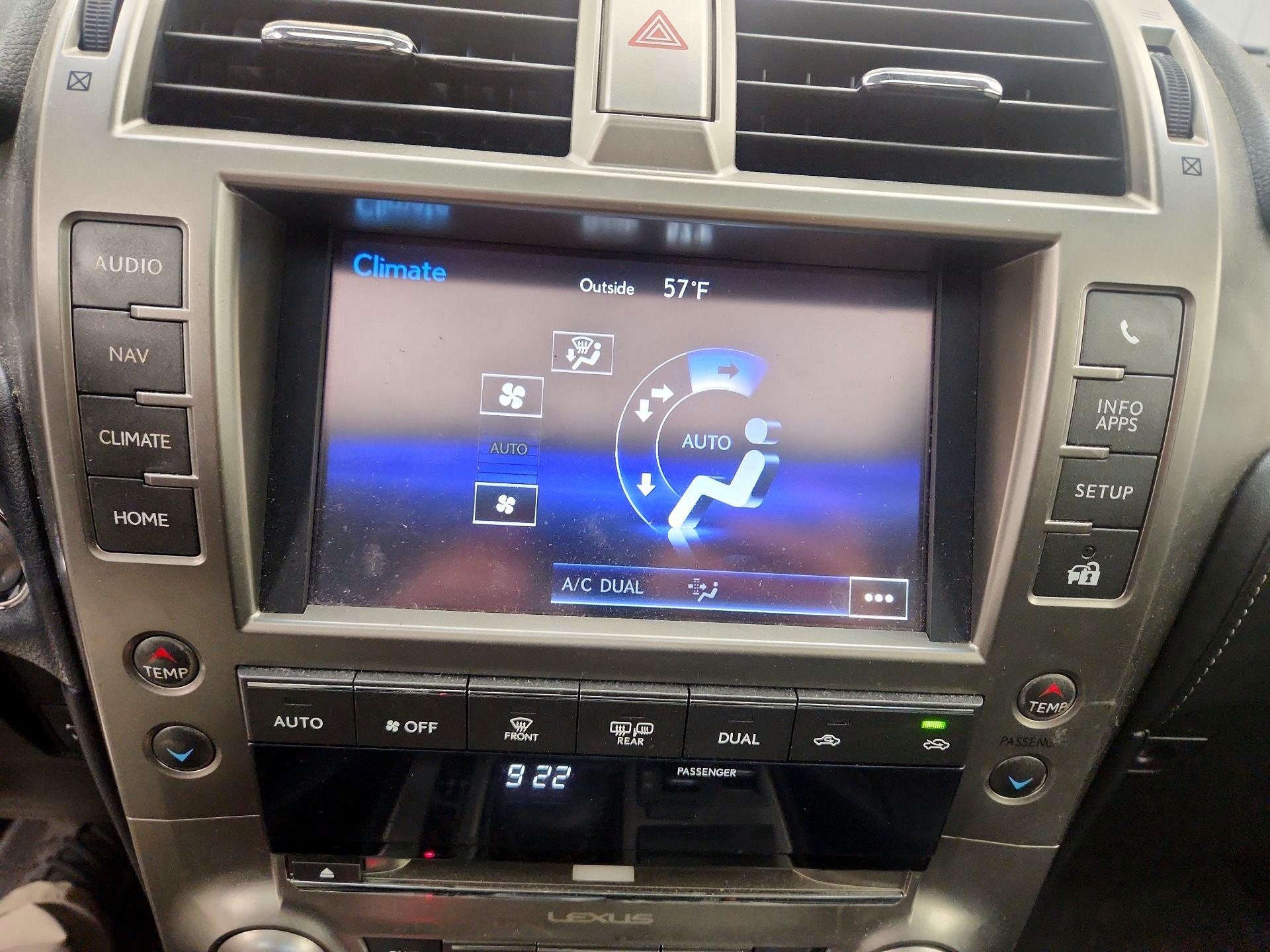 Thumbnail: 2014 Lexus GX - 17