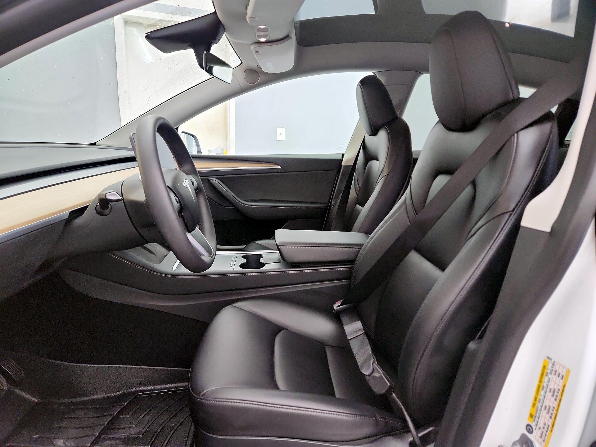 Thumbnail: 2023 Tesla Model Y - 11