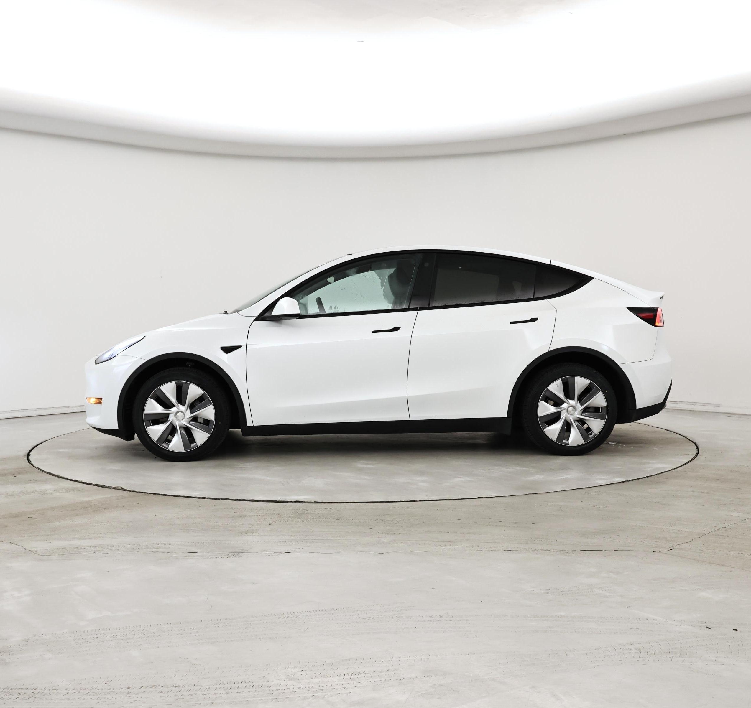 Thumbnail: 2023 Tesla Model Y - 3