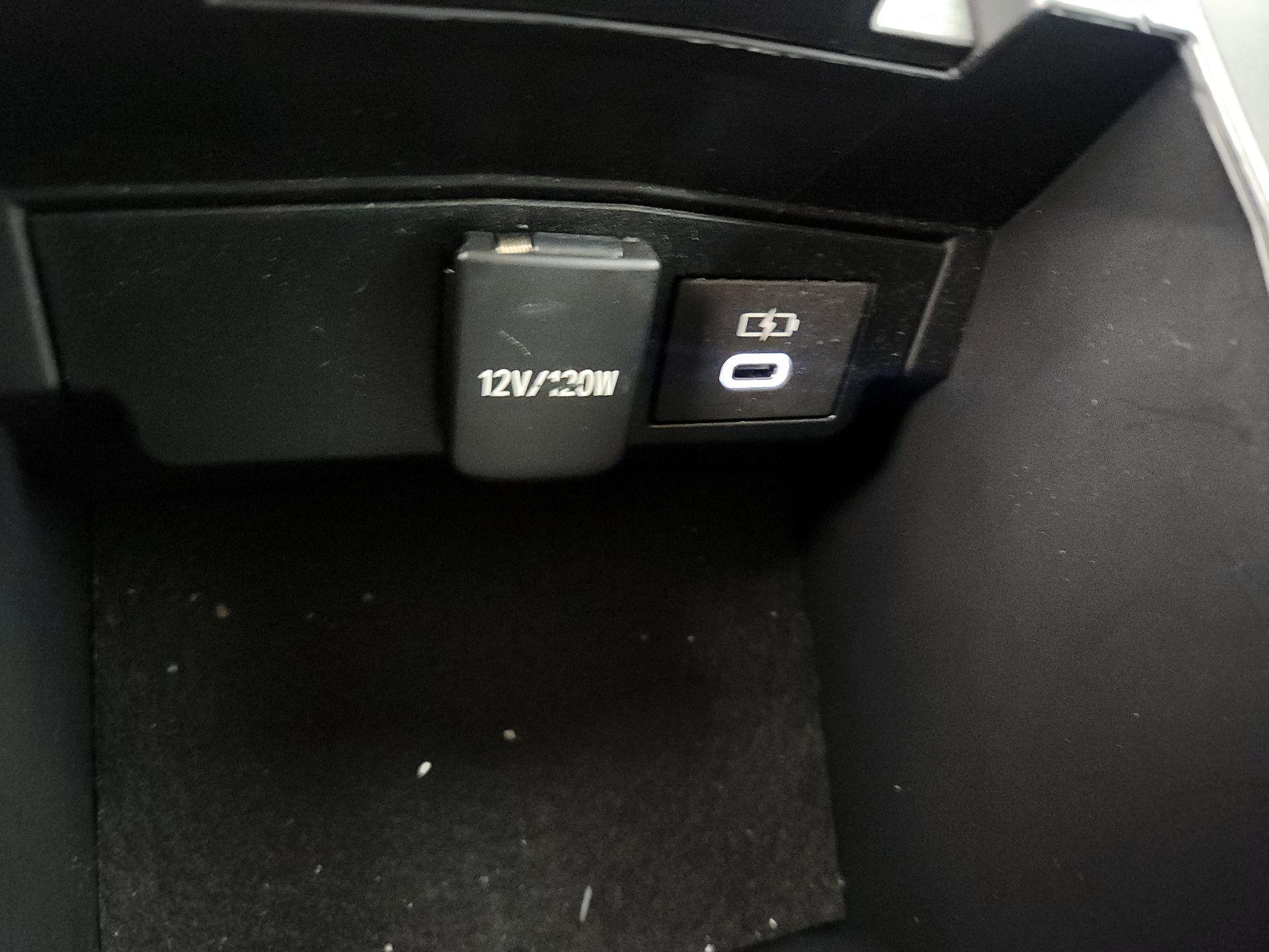 Thumbnail: 2024 Toyota Corolla - 18