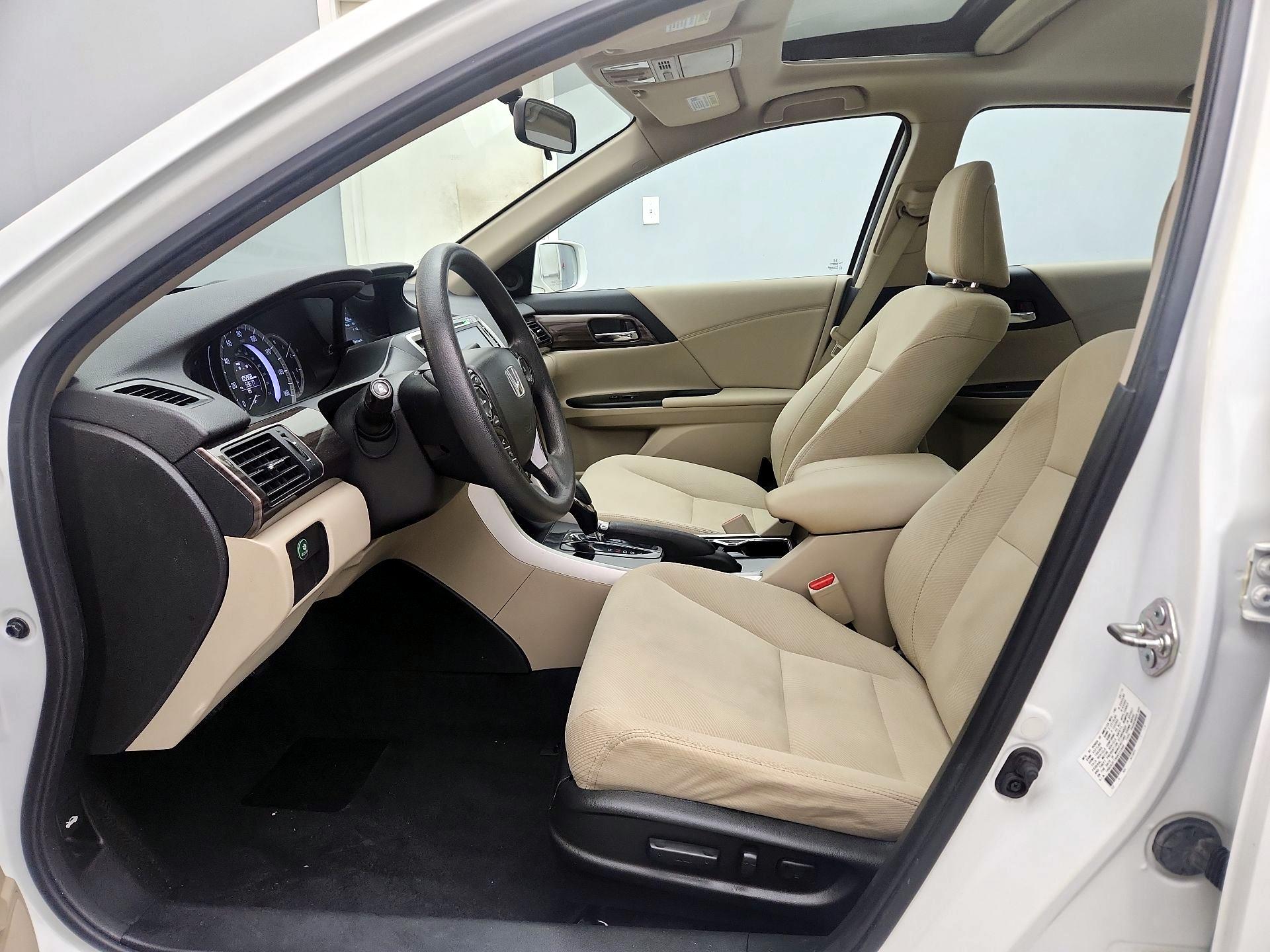 Thumbnail: 2016 Honda Accord - 11