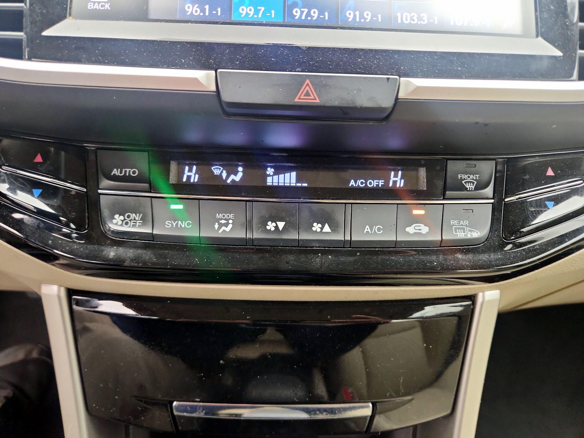 Thumbnail: 2016 Honda Accord - 16