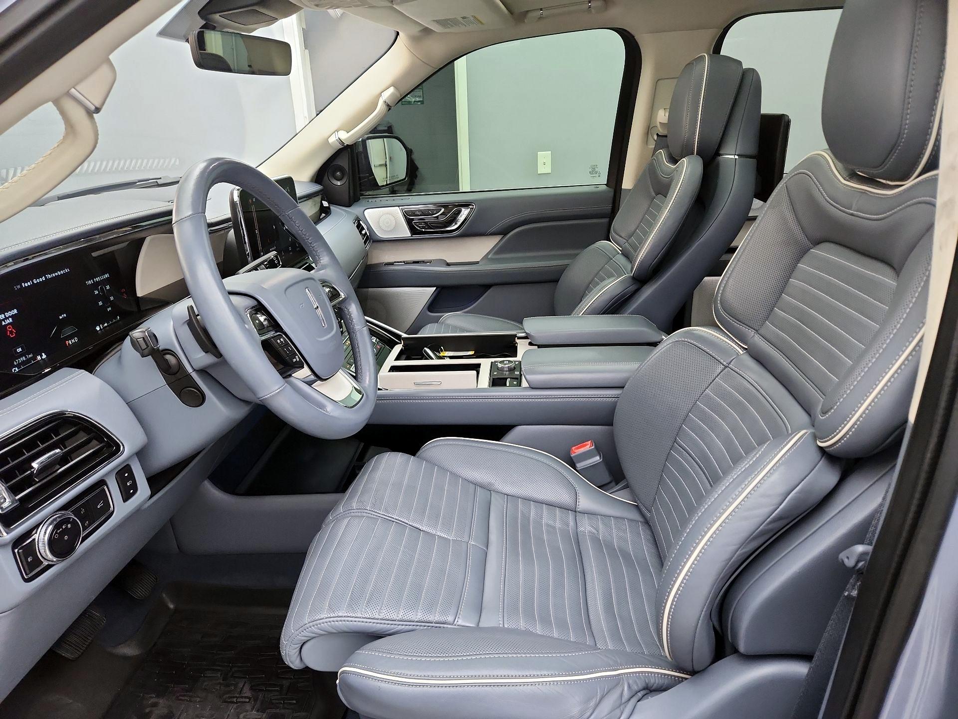 Thumbnail: 2019 Lincoln Navigator - 11