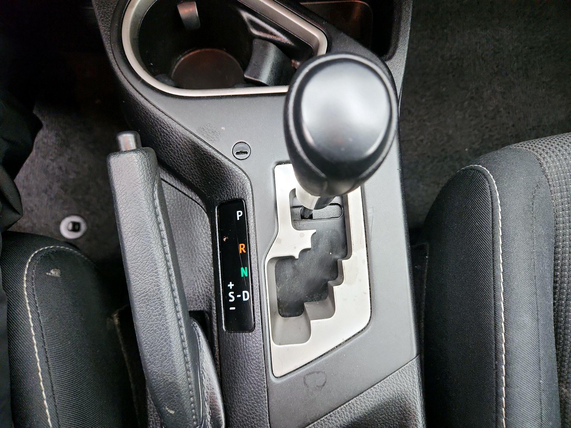 Thumbnail: 2018 Toyota RAV4 - 17