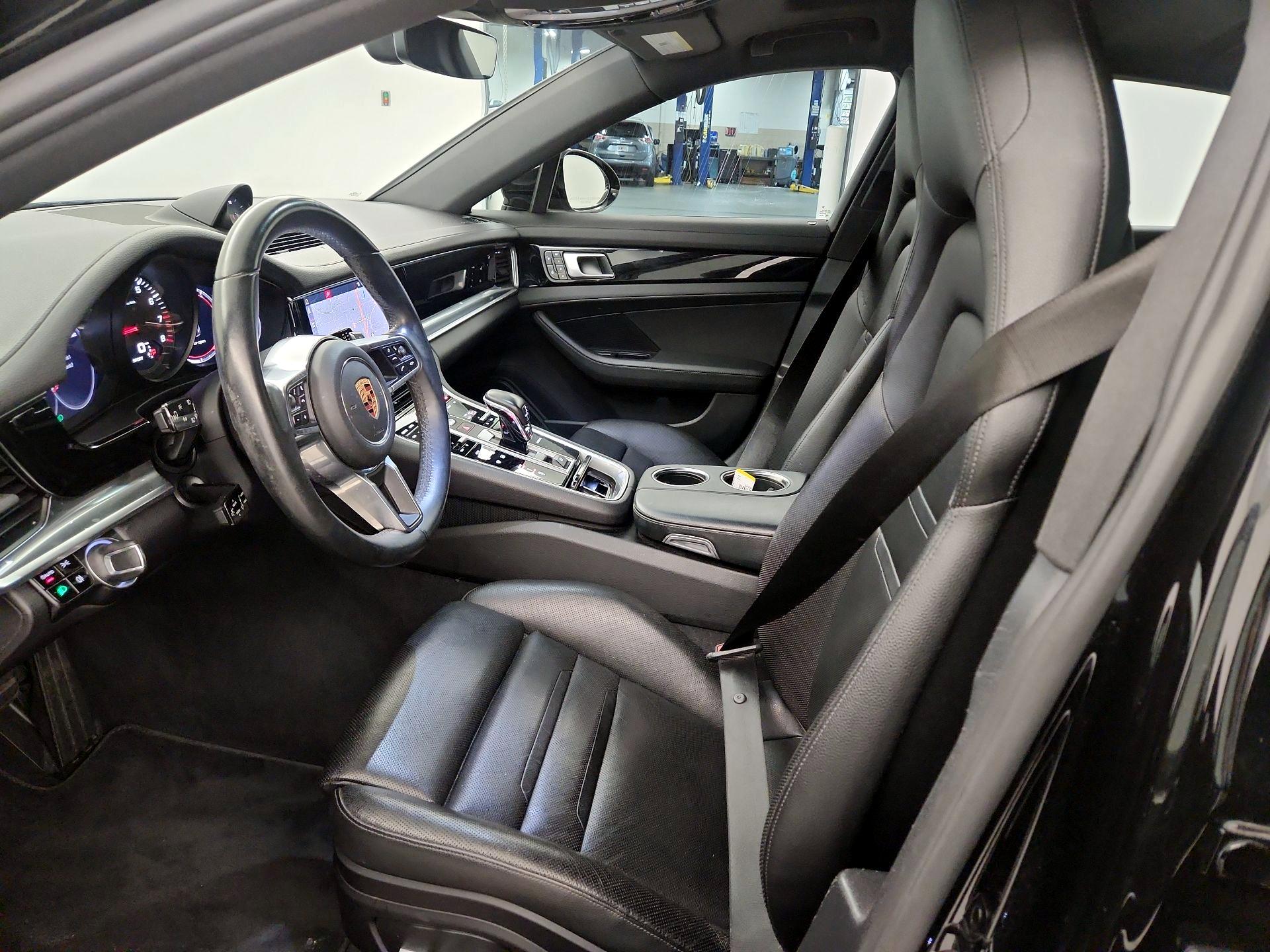 Thumbnail: 2018 Porsche Panamera - 11