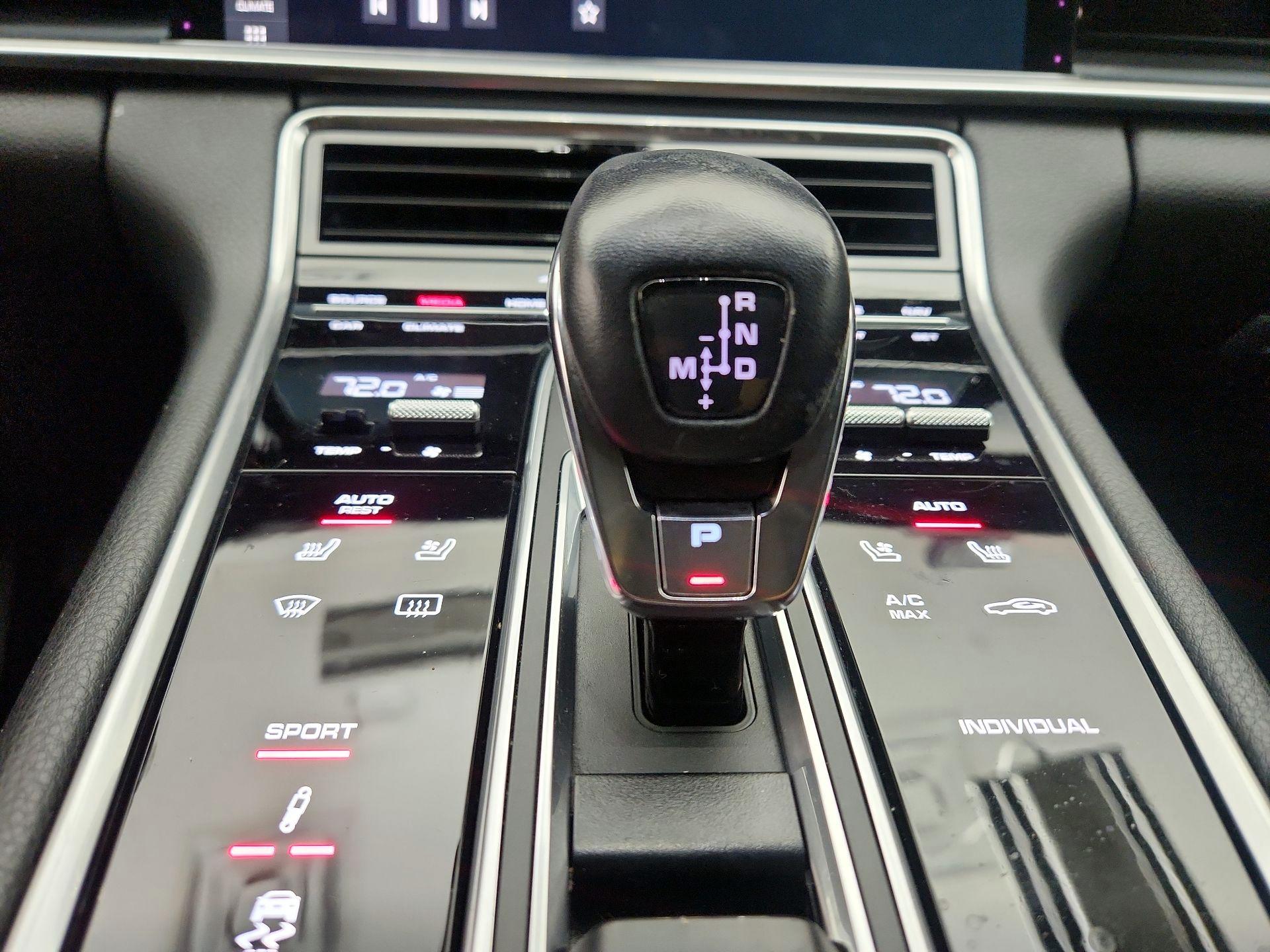 Thumbnail: 2018 Porsche Panamera - 18