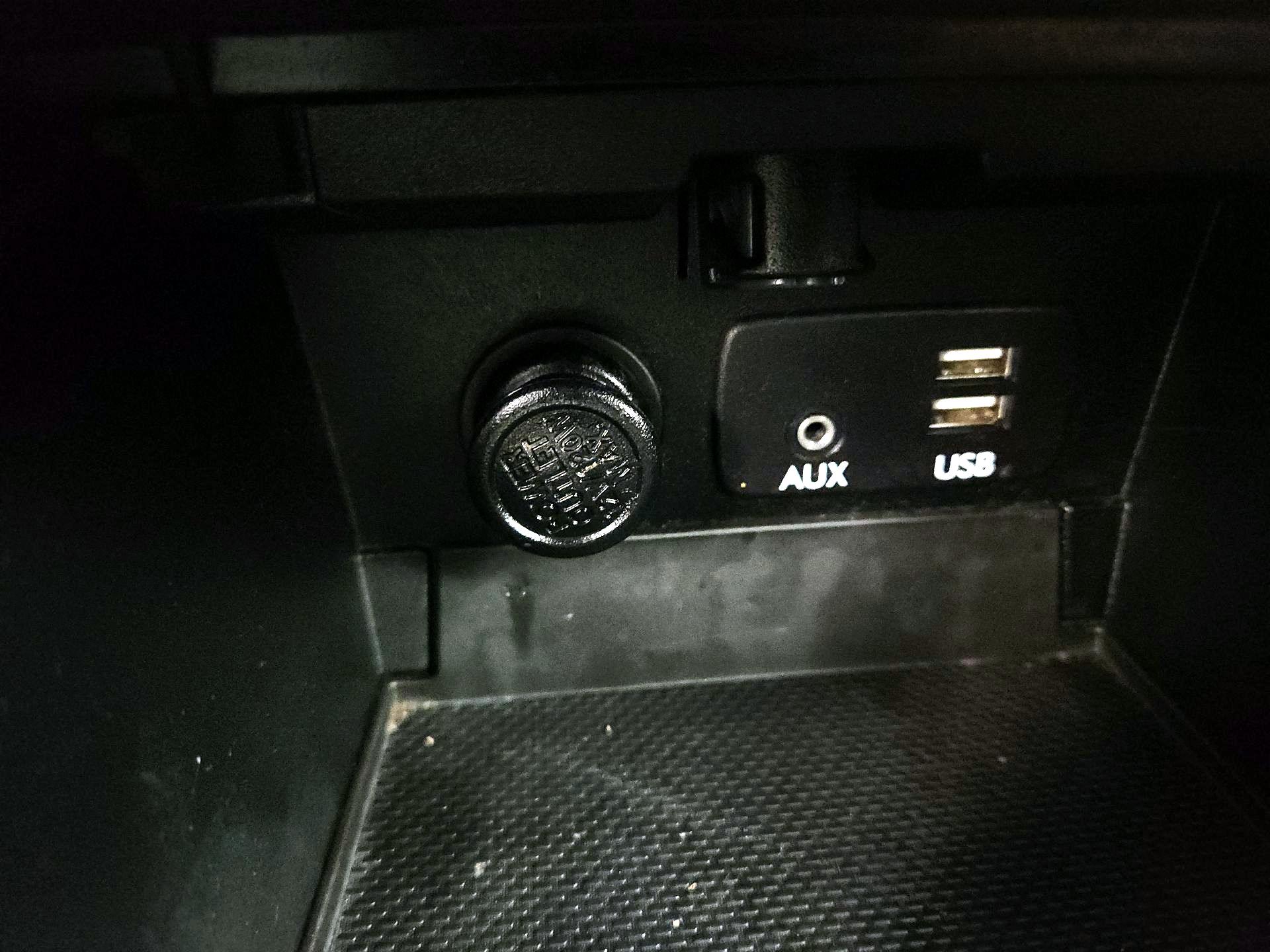 Thumbnail: 2015 Subaru Outback - 18