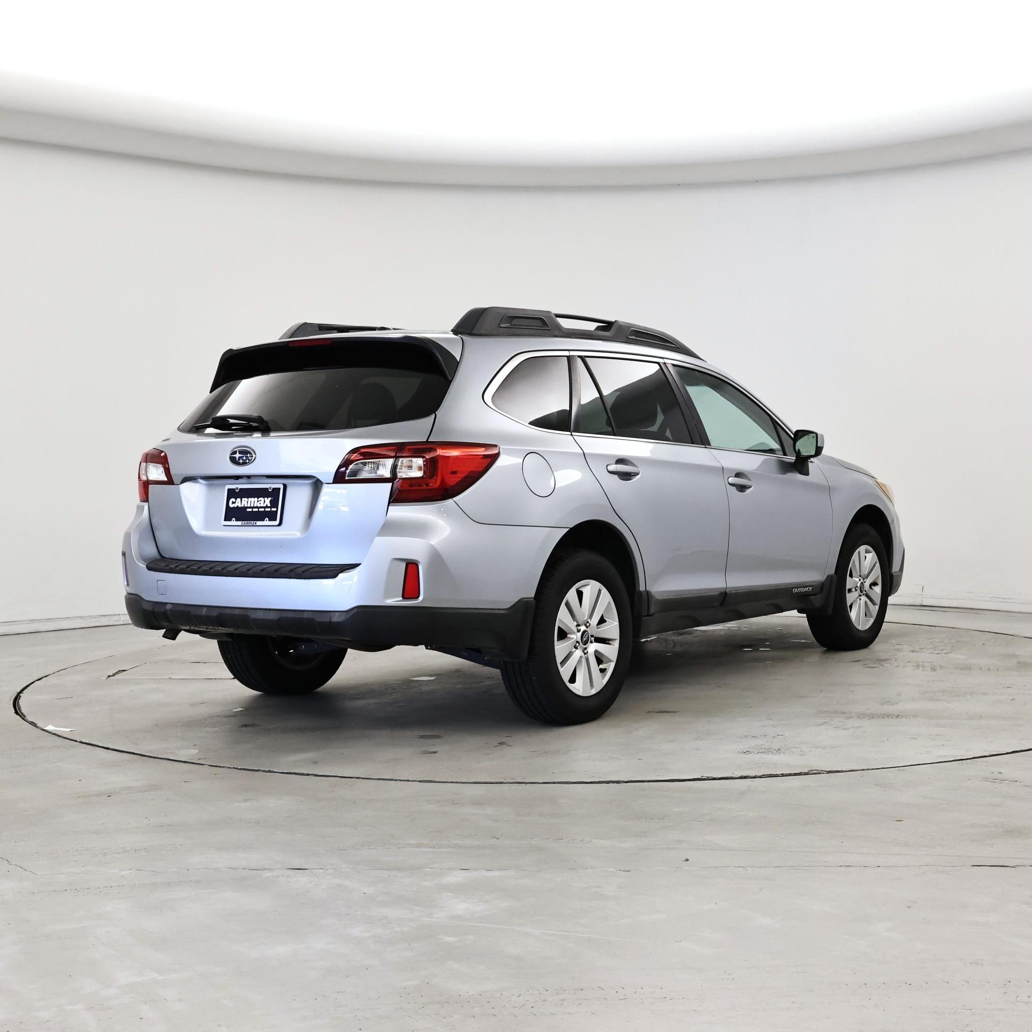 Thumbnail: 2015 Subaru Outback - 8