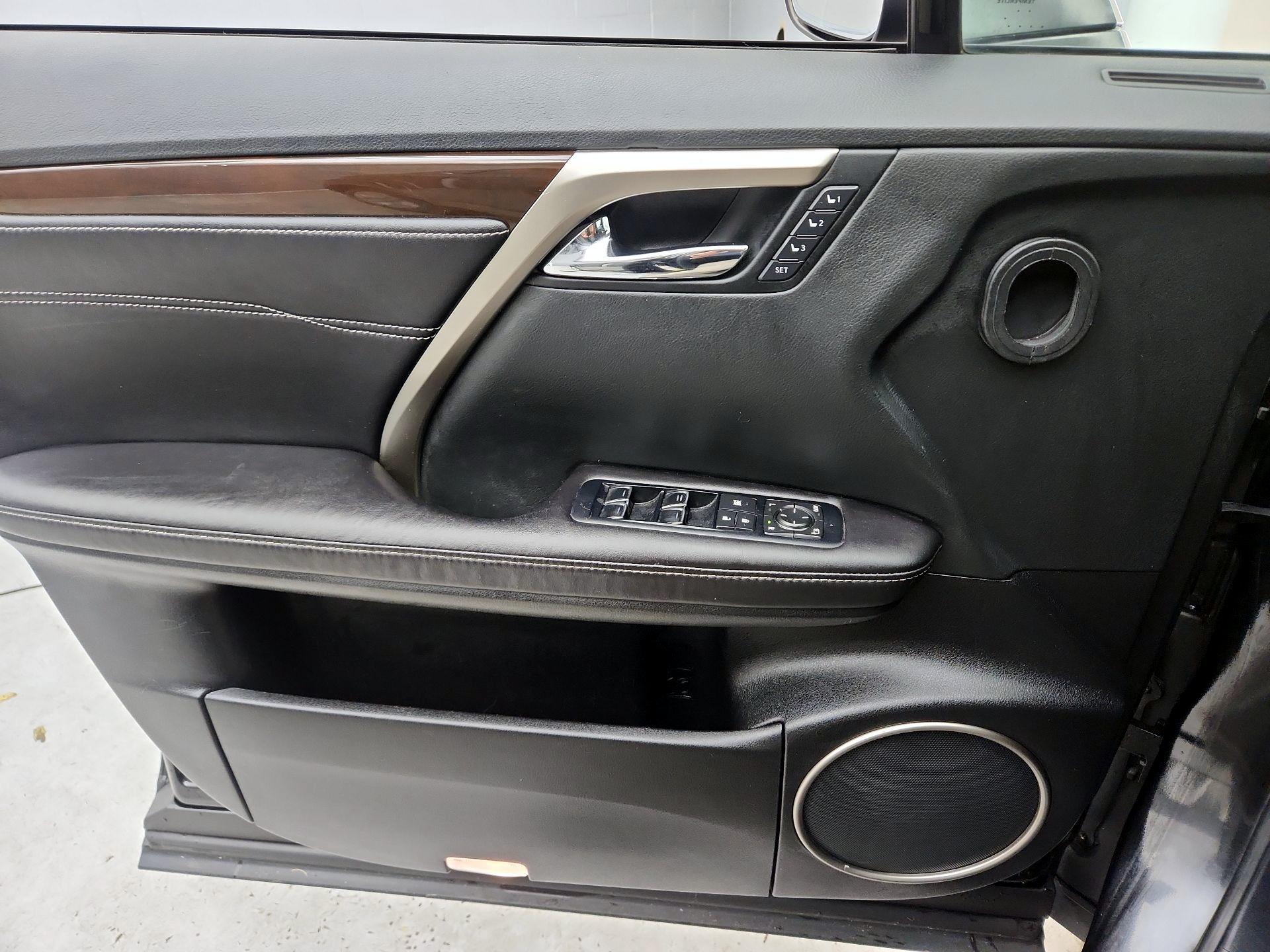 Thumbnail: 2017 Lexus RX - 12