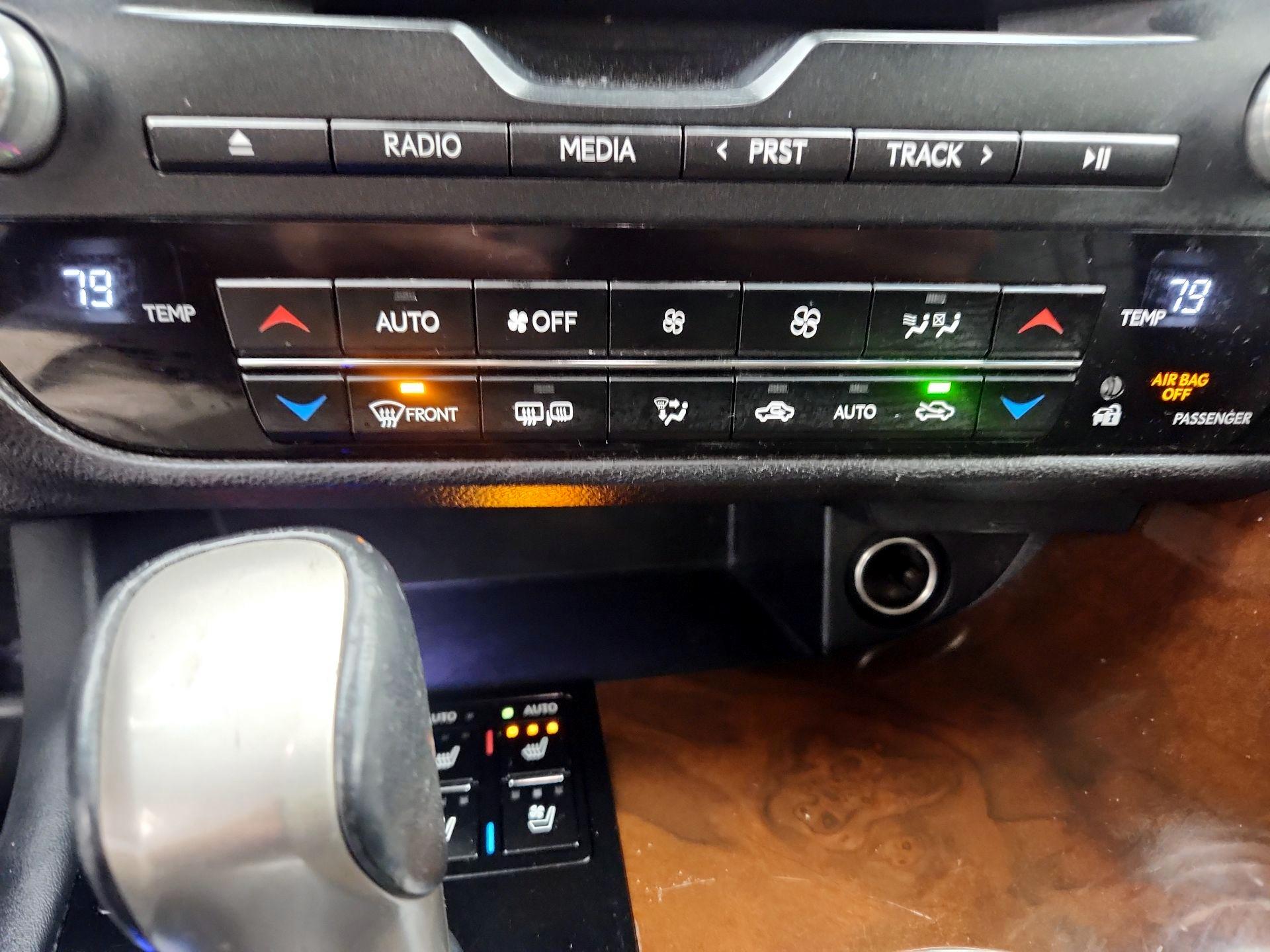 Thumbnail: 2017 Lexus RX - 17