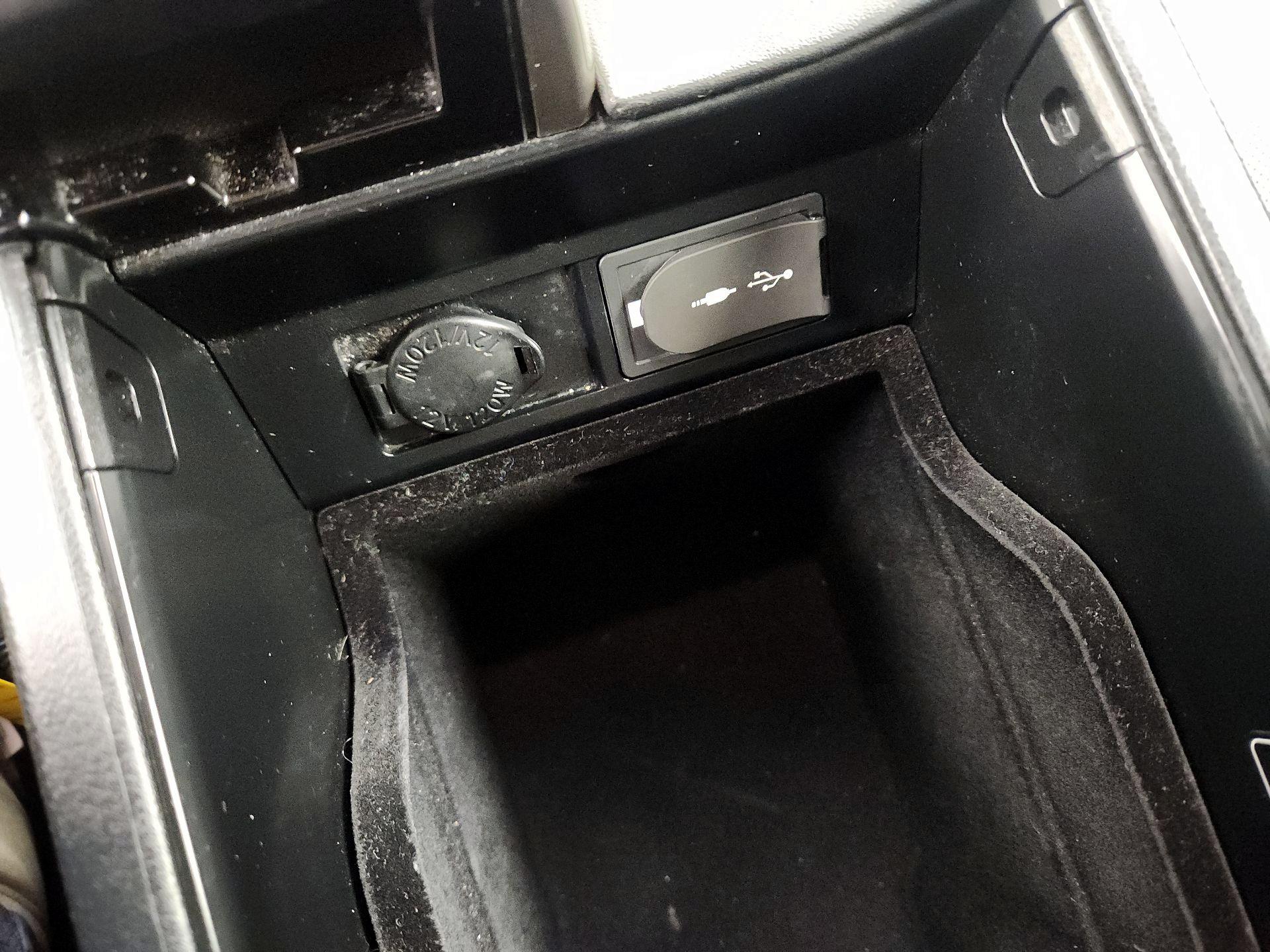 Thumbnail: 2017 Lexus RX - 19