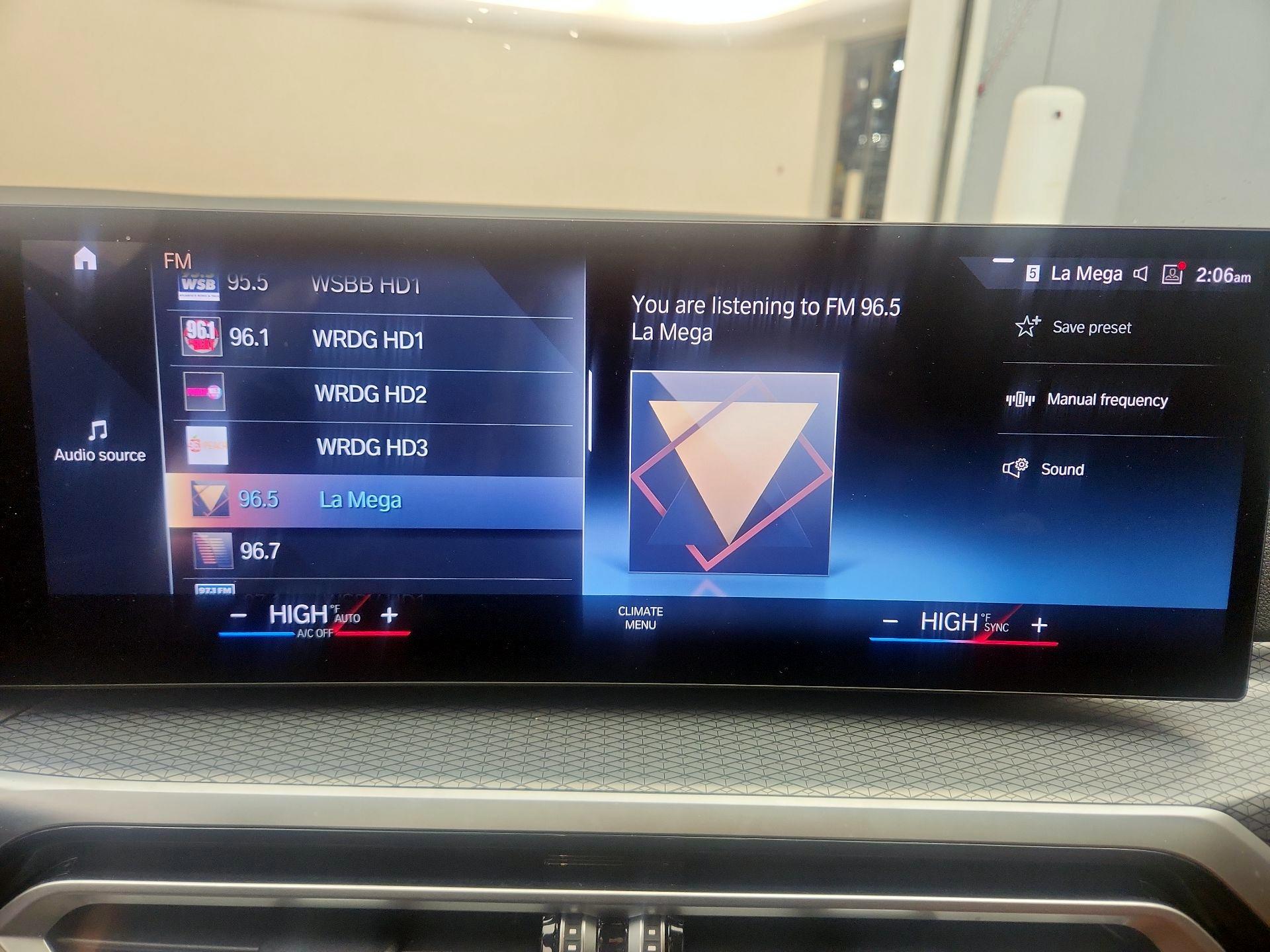 Thumbnail: 2023 BMW i4 - 16